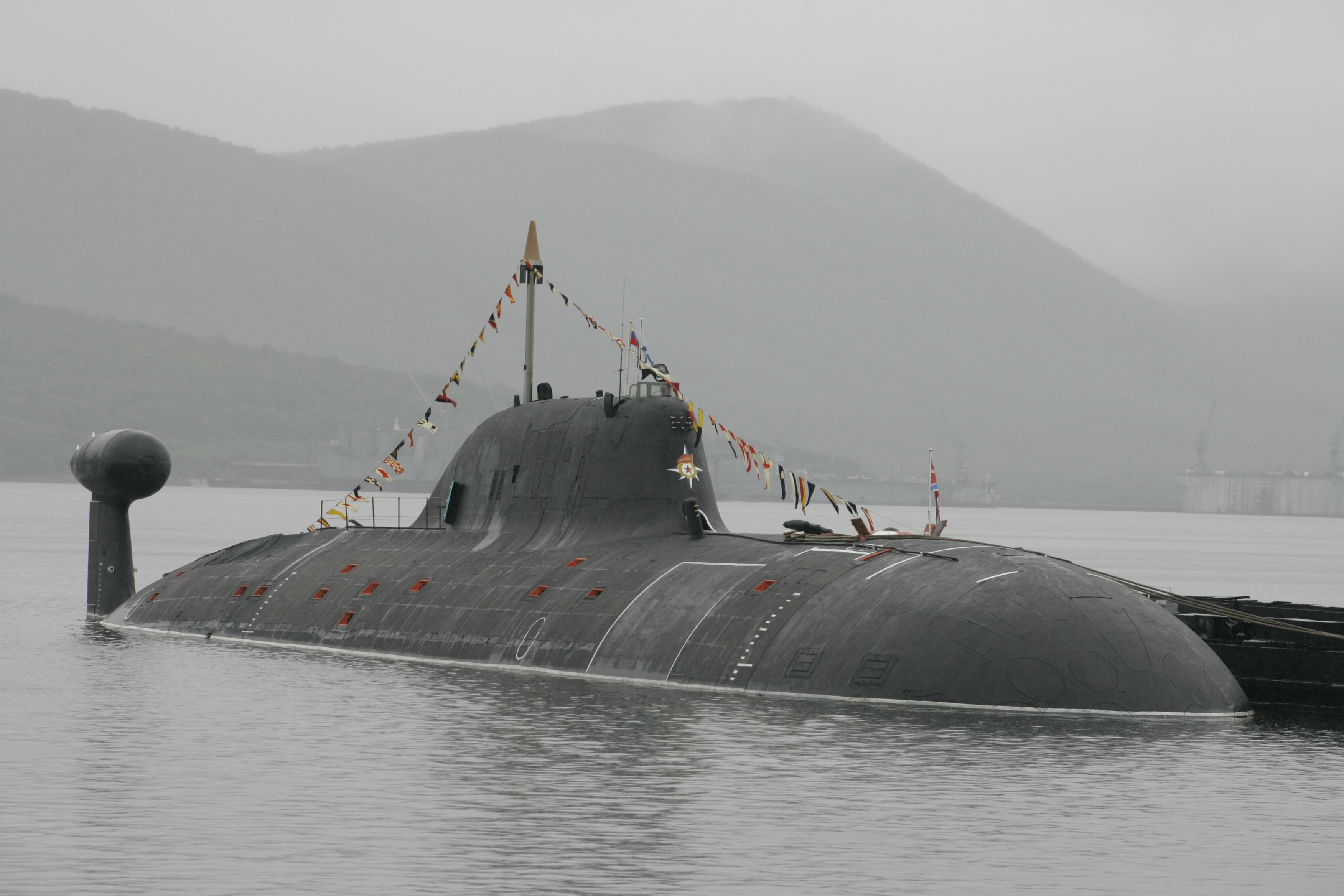 Submarine Warship 3504x2336