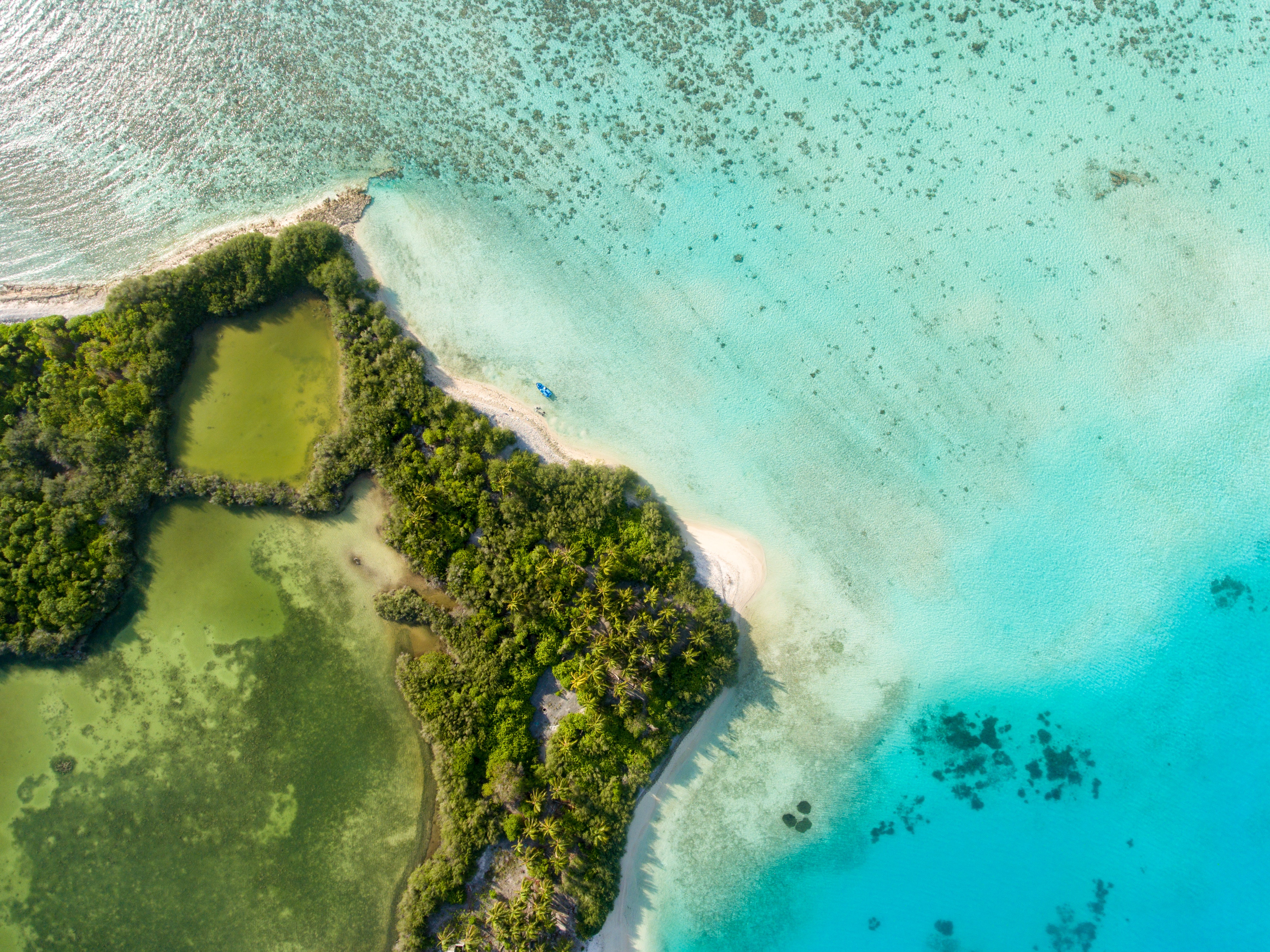 Aerial Island Maldives 3992x2992