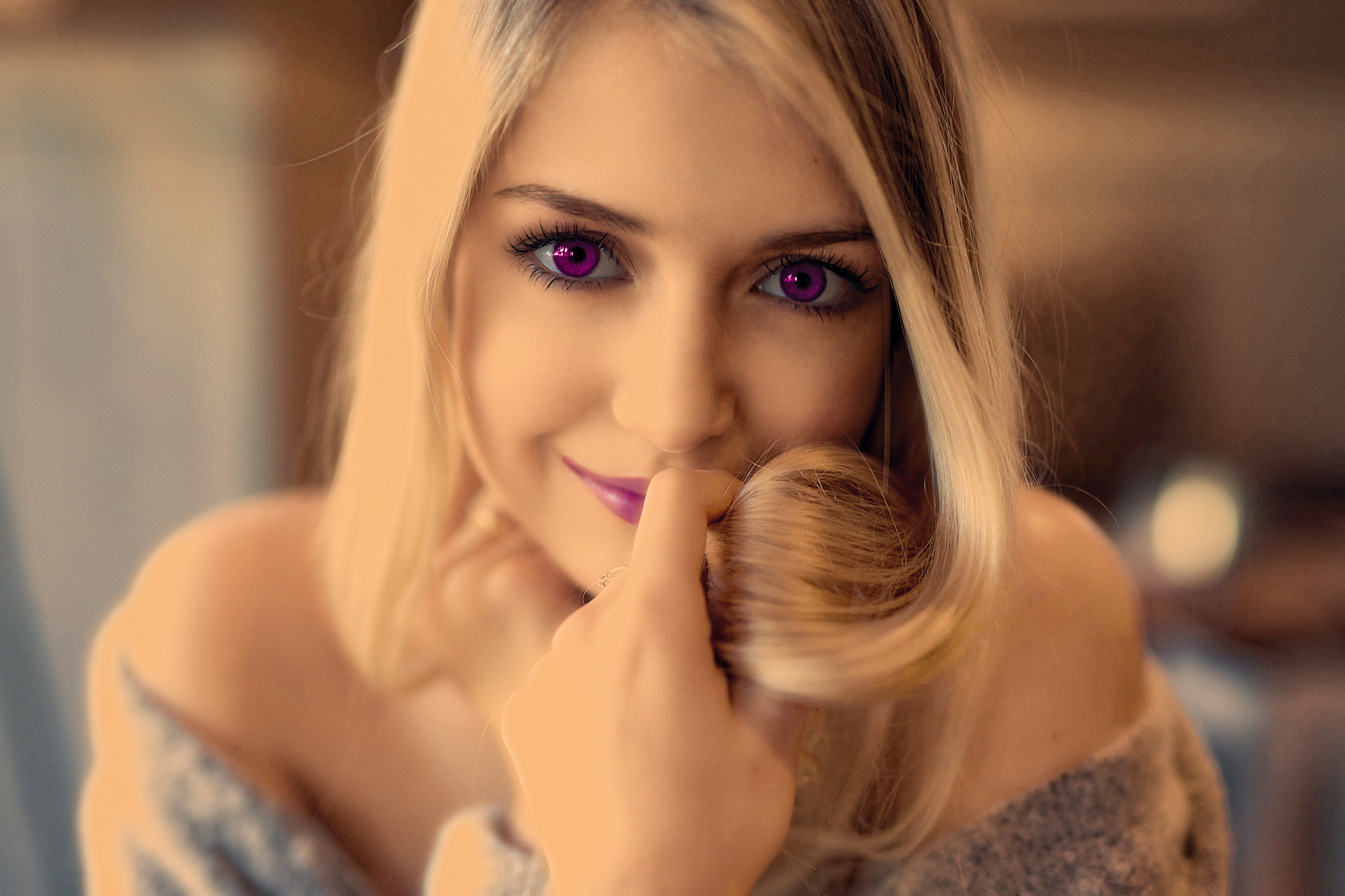 Blonde Close Up Face Lipstick Model Pink Eyes Smile Woman 2048x1365