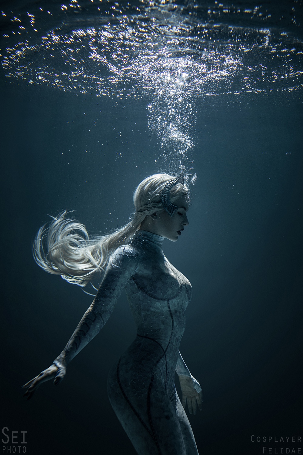 SeiPhoto Women Cosplay Blonde Underwater Bubbles Water 1000x1500