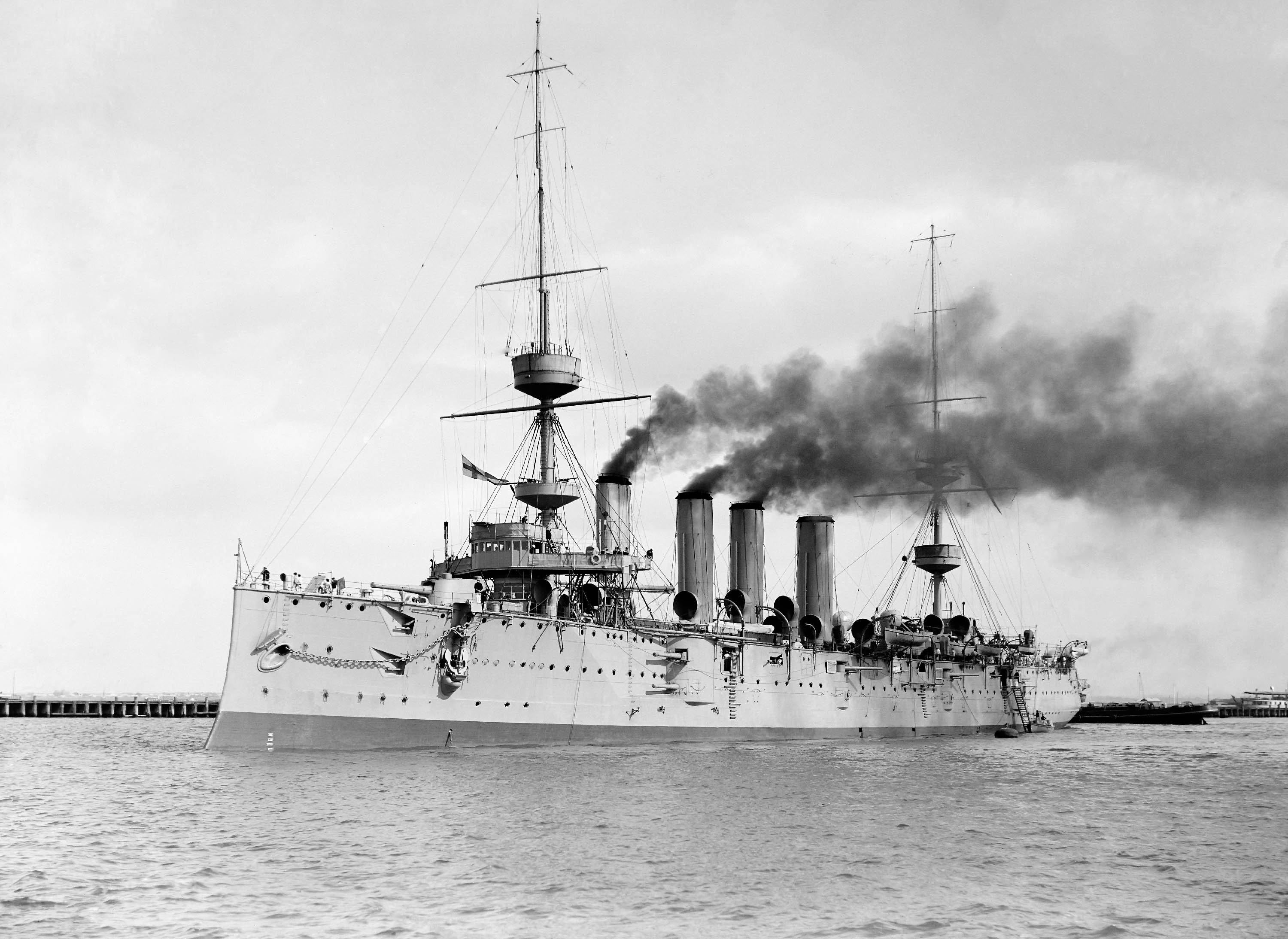 HMS Powerful Cruisers Royal Navy 1900s WWi 3000x2187