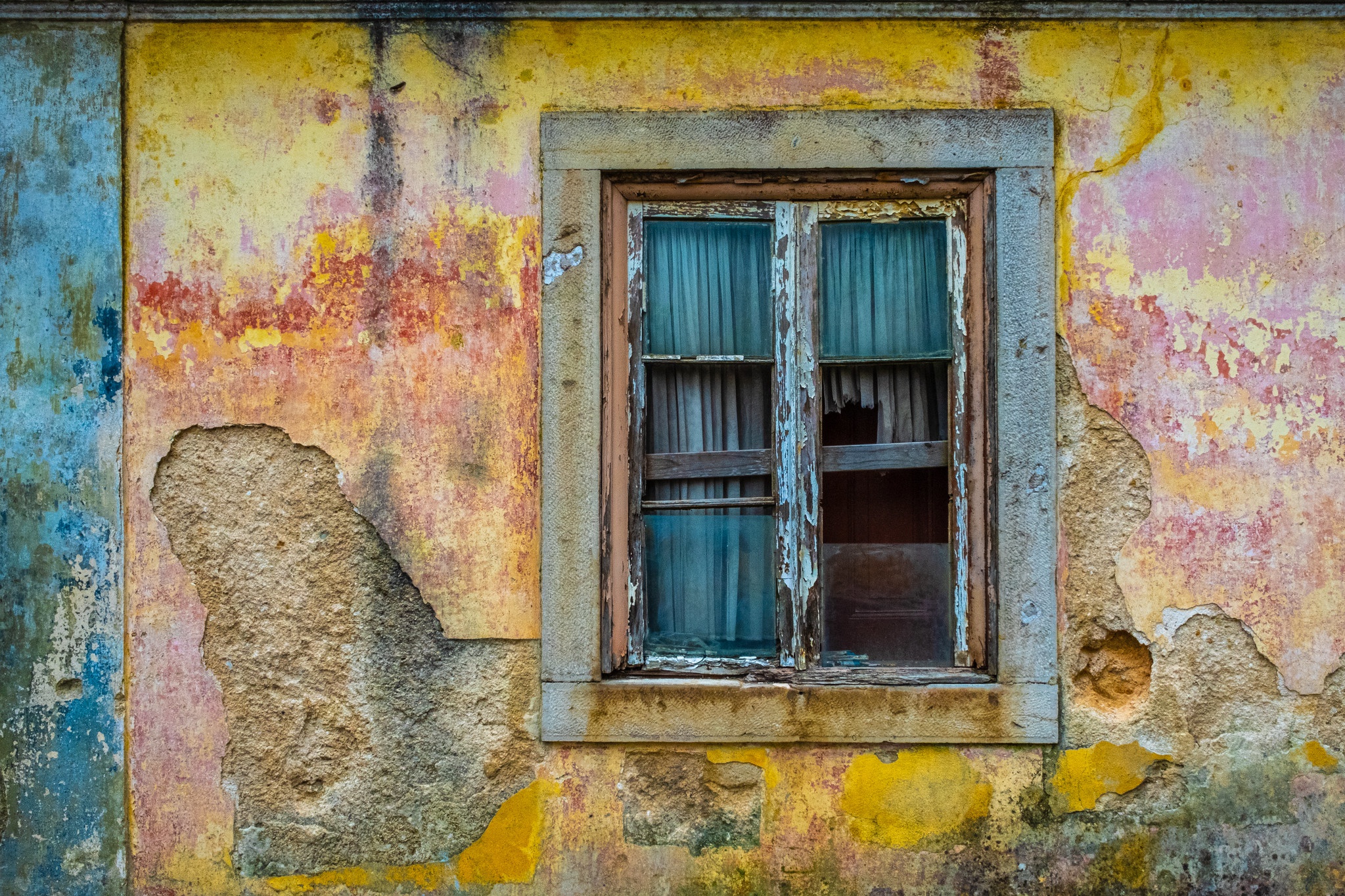 Wall House Building Broken Glass Old Colorful 2047x1365