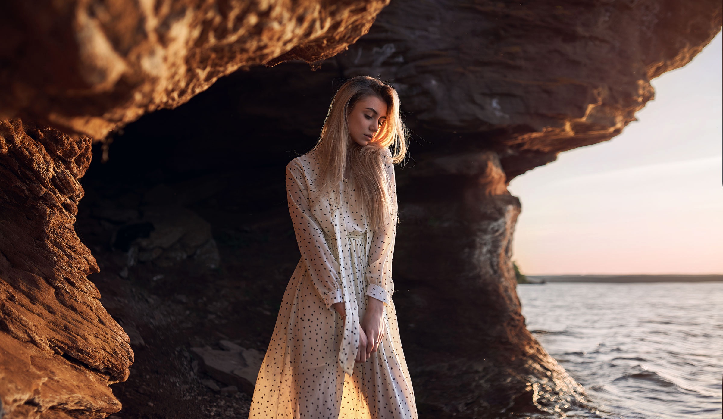 Alexander Skripnikov Model Women Blonde Mouth Lips Lipstick Dress Long Hair Sunset Sea Rocks Portrai 2400x1391