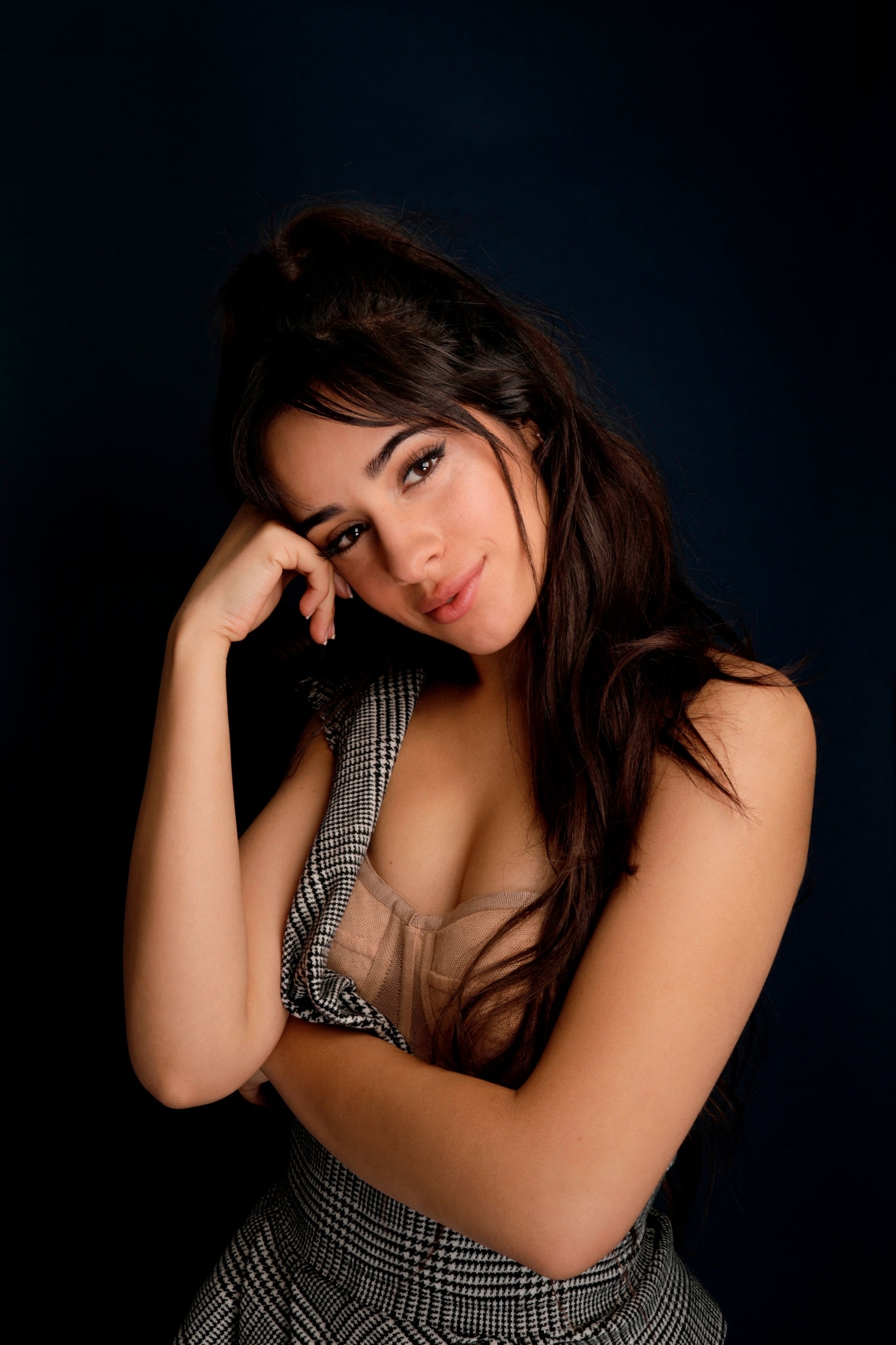 Camila Cabello Women Singer Cuban Dark Hair Simple Background 1365x2048