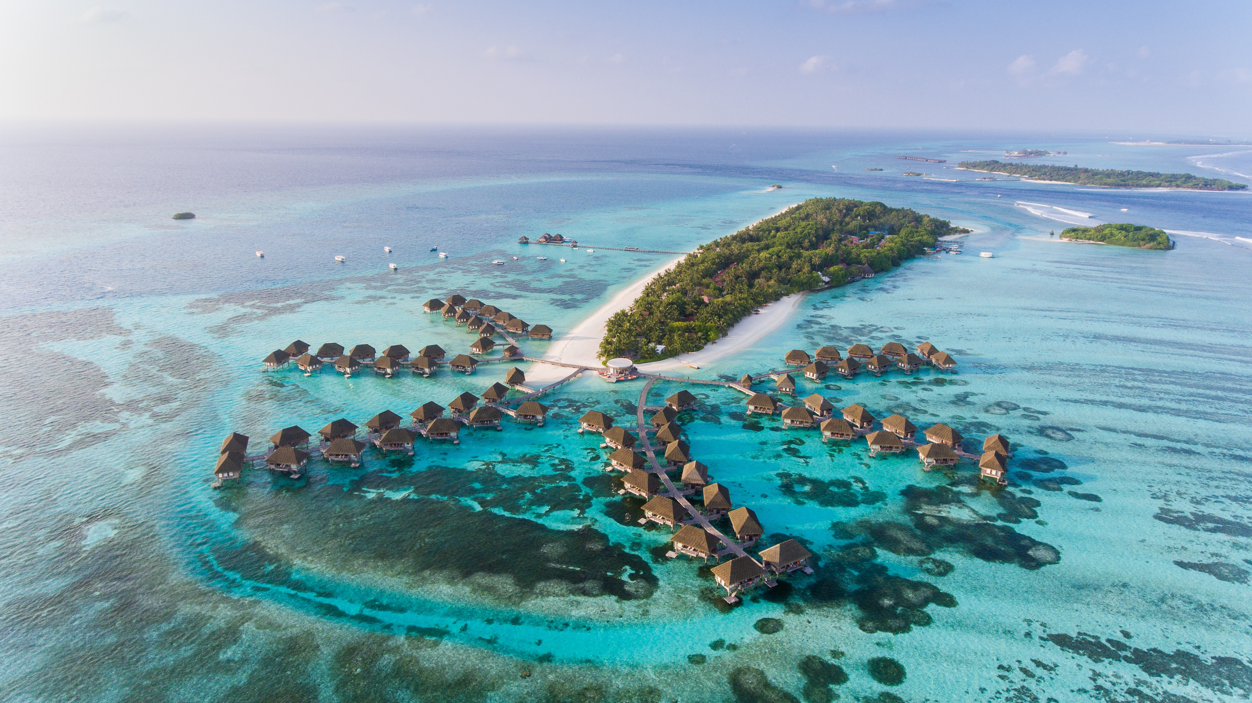 Aerial Bungalow Horizon Maldives Ocean Resort Sea 3992x2242
