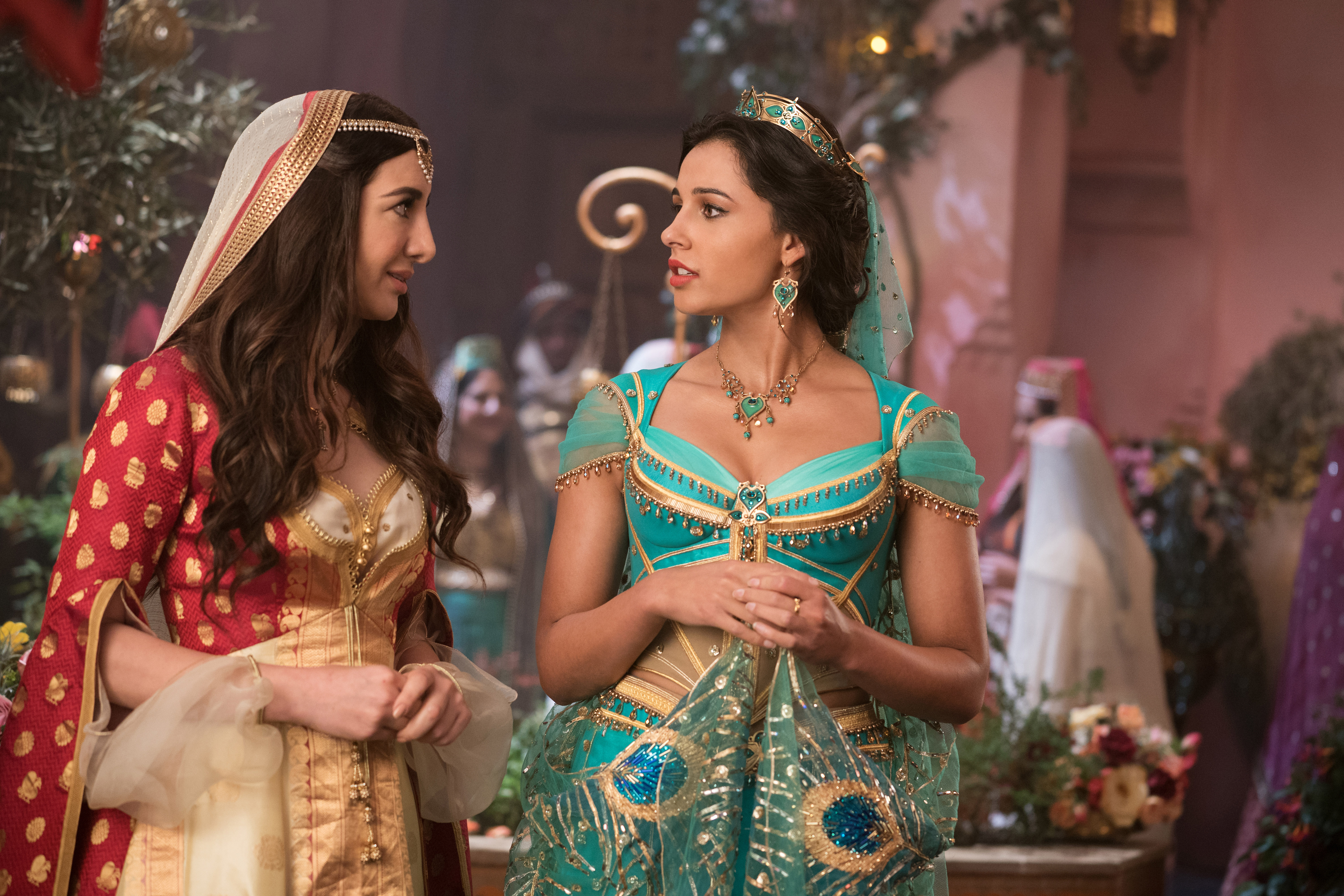 Naomi Scott Nasim Pedrad Princess Jasmine 6000x4000