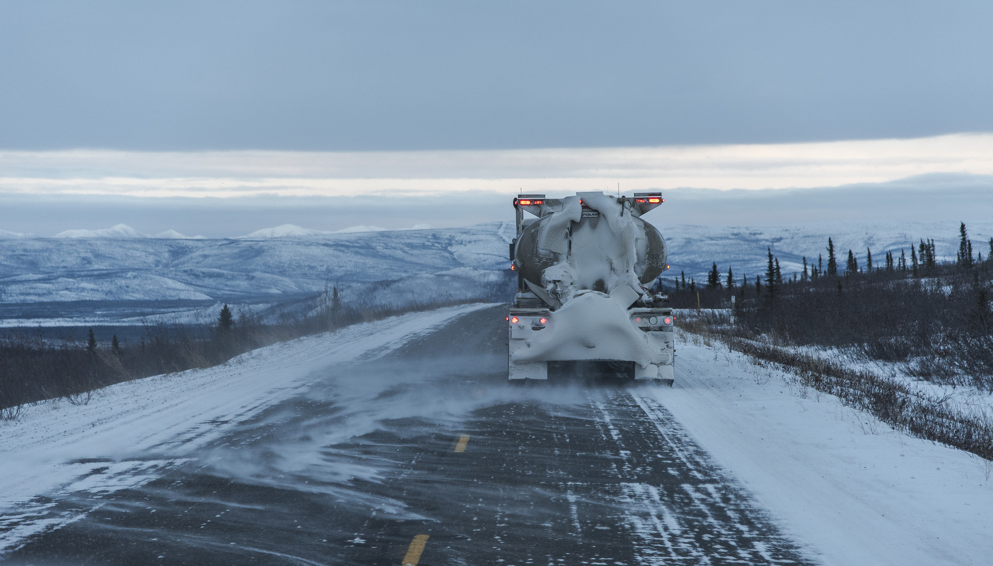 Alaska Snow Truck 2048x1167
