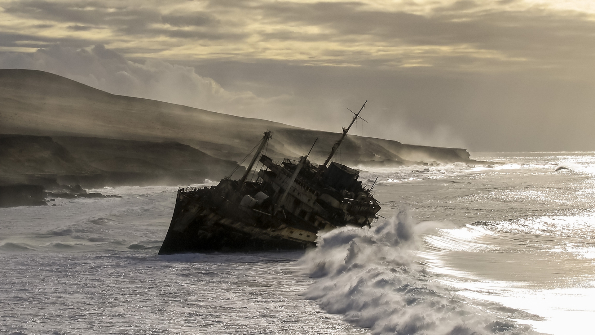American Star Shipwreck Fuerteventura Canary Islands Atlantic Ocean Pedro Lopez Batista Sea Waves Mi 1920x1080