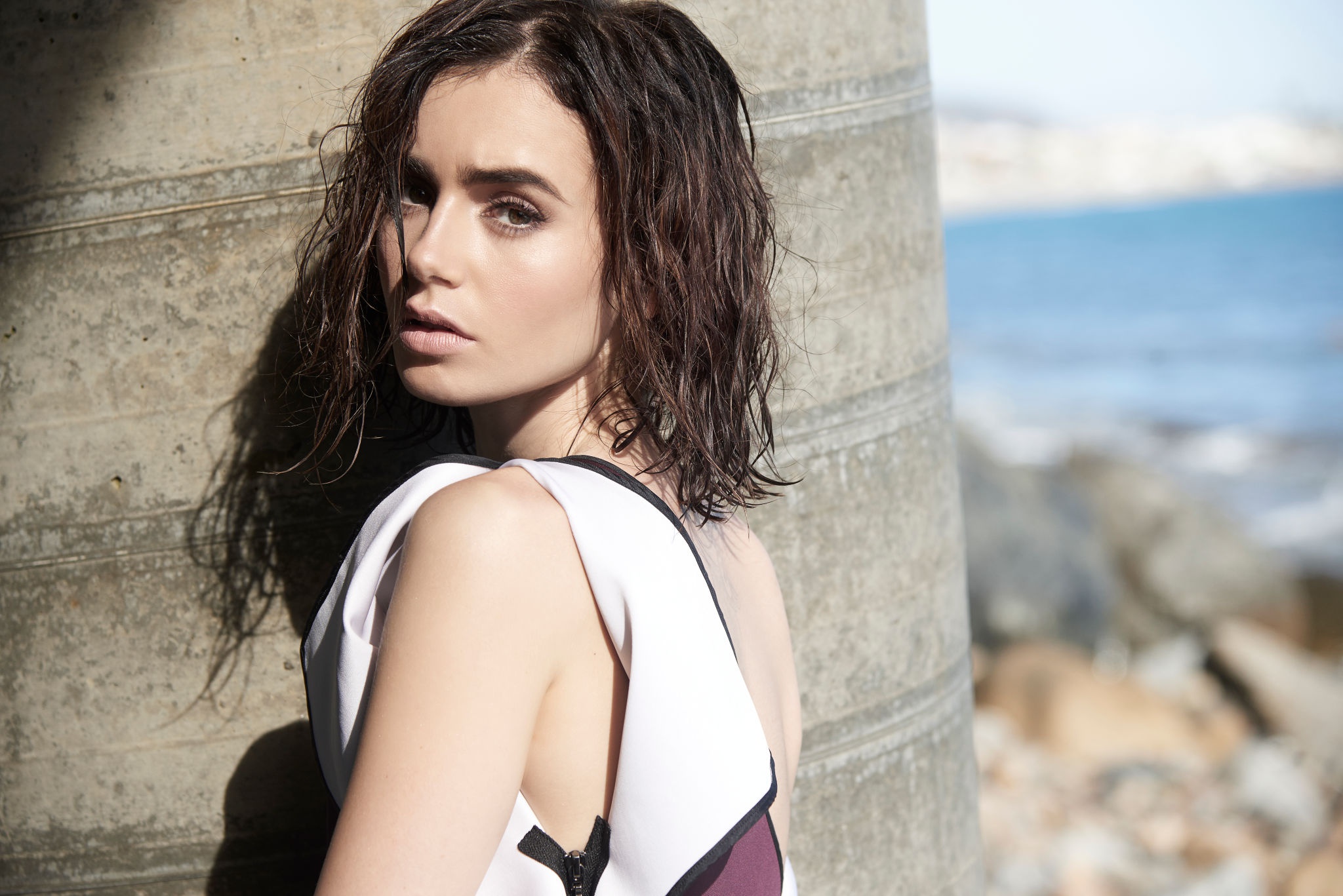 Actress Black Hair English Lily Collins 2048x1367