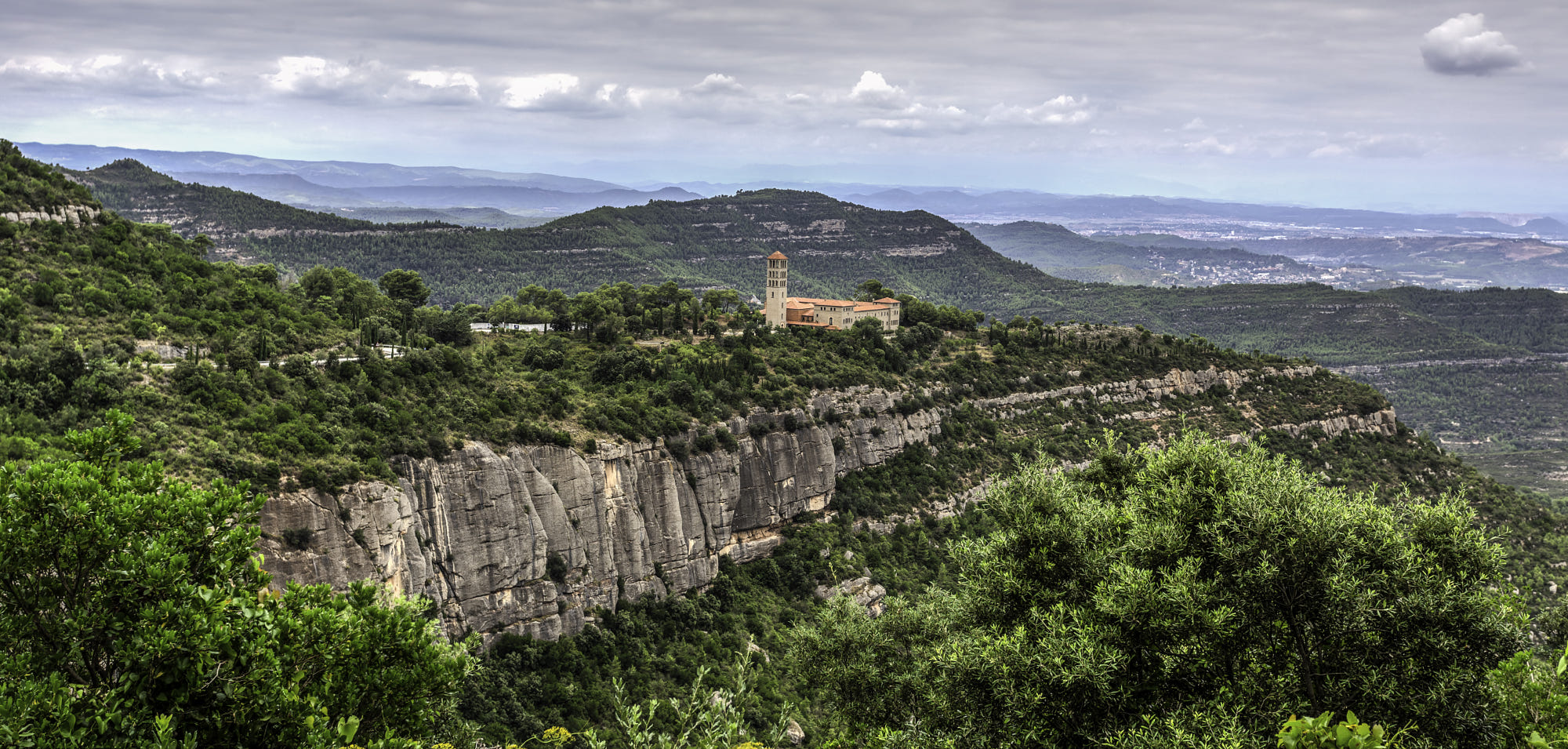 Landscape Mountains Catalonia Nature 2000x955