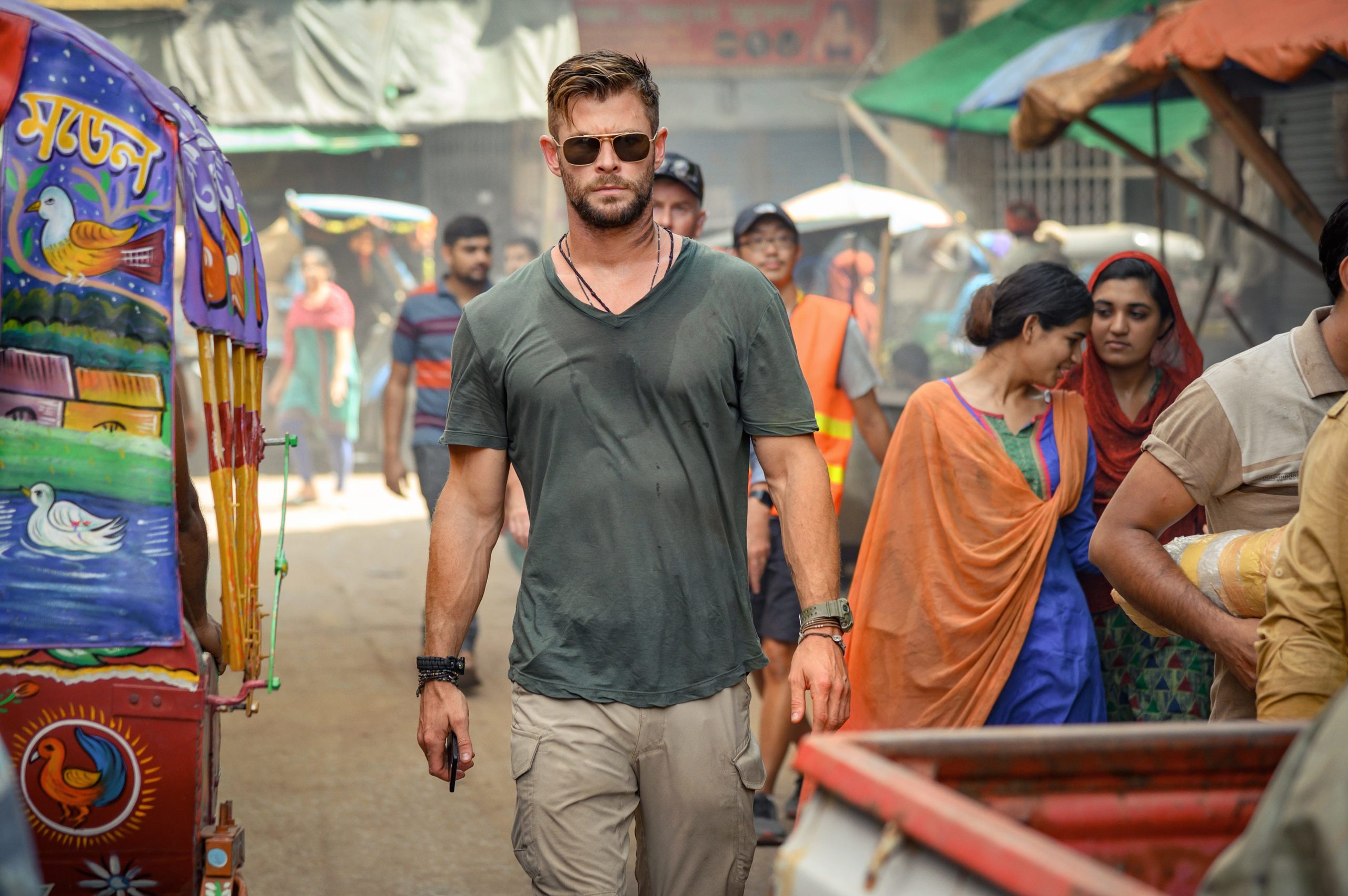 Chris Hemsworth Extraction Movie 2560x1703