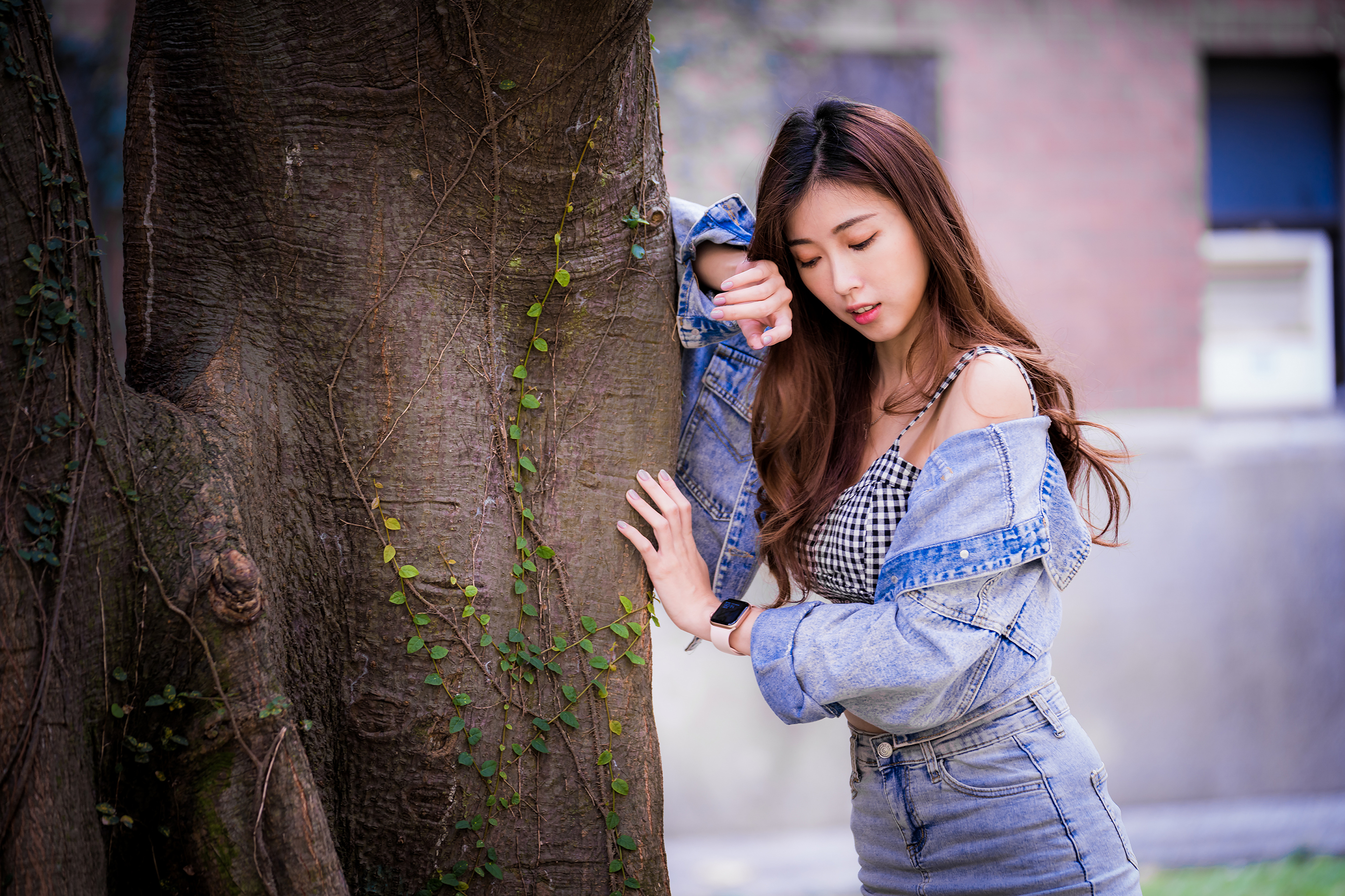 Asian Model Women Long Hair Brunette Leaning Trees Jeans Jacket Jeans Wristwatch Depth Of Field Shor 3840x2559
