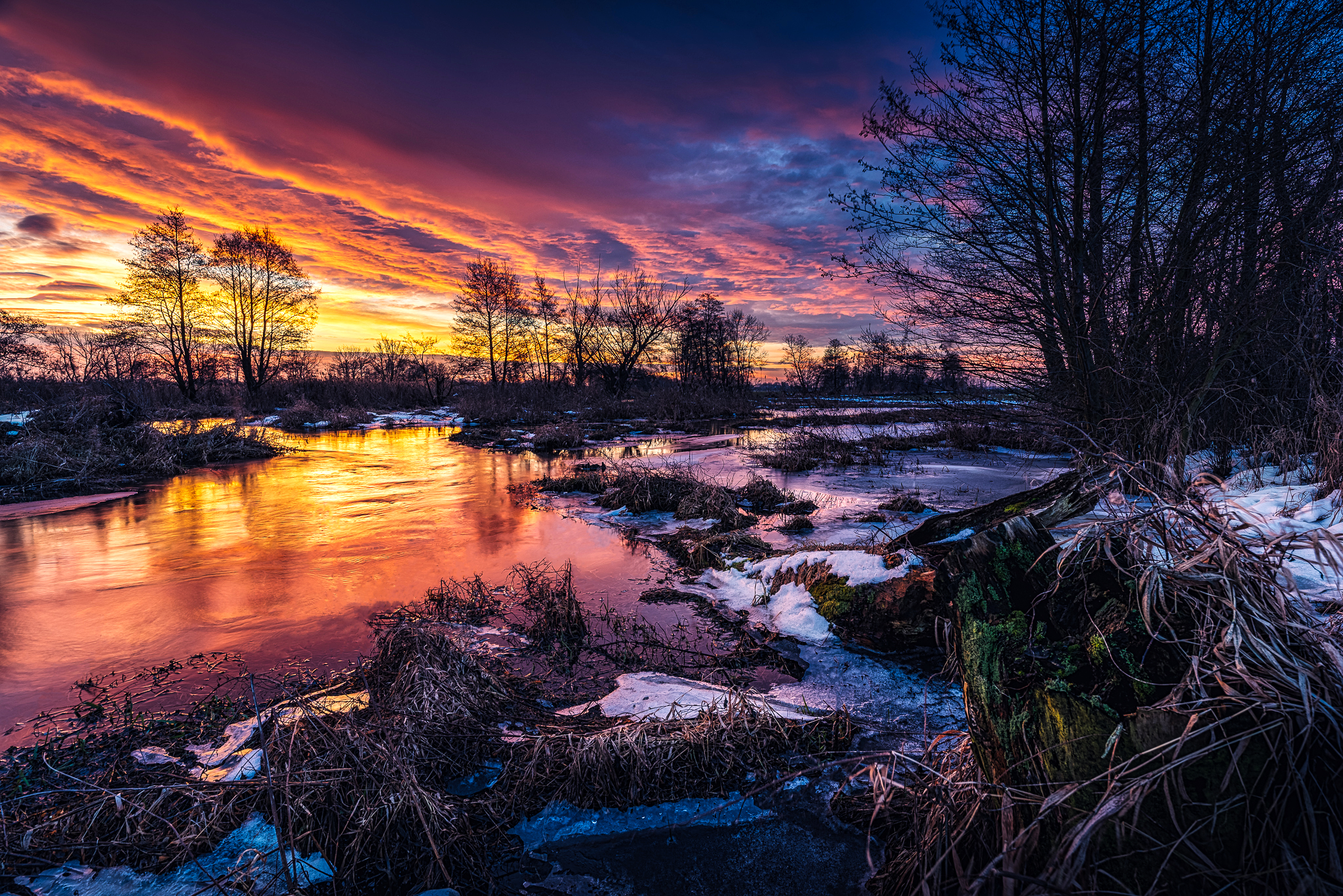 Sunset Sky Photography River Clouds Trees Winter Cold Outdoors Micha Tomczak 2048x1367