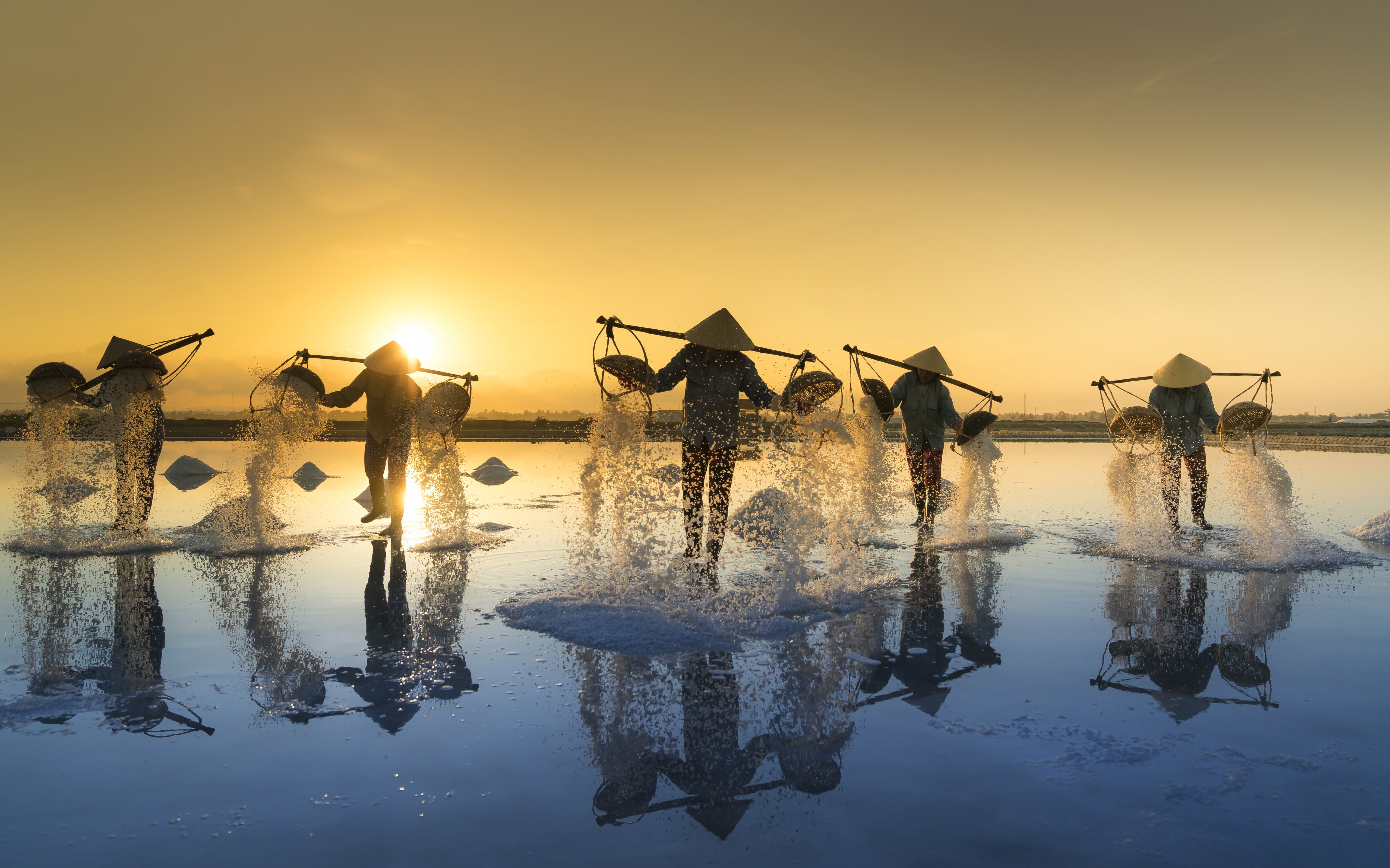 Asian Conical Hat Man People Reflection Sunrise 5120x3200