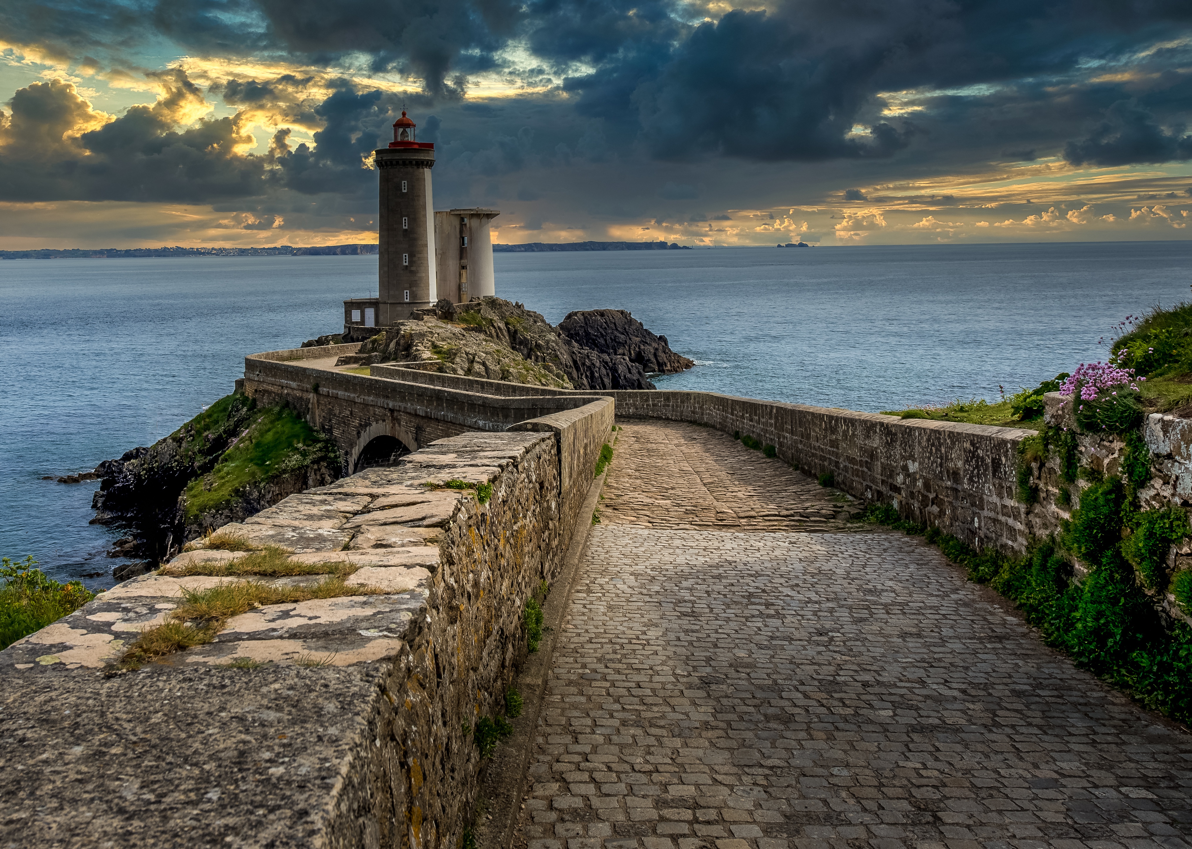 Brittany Coast France Lighthouse Sea 4061x2893