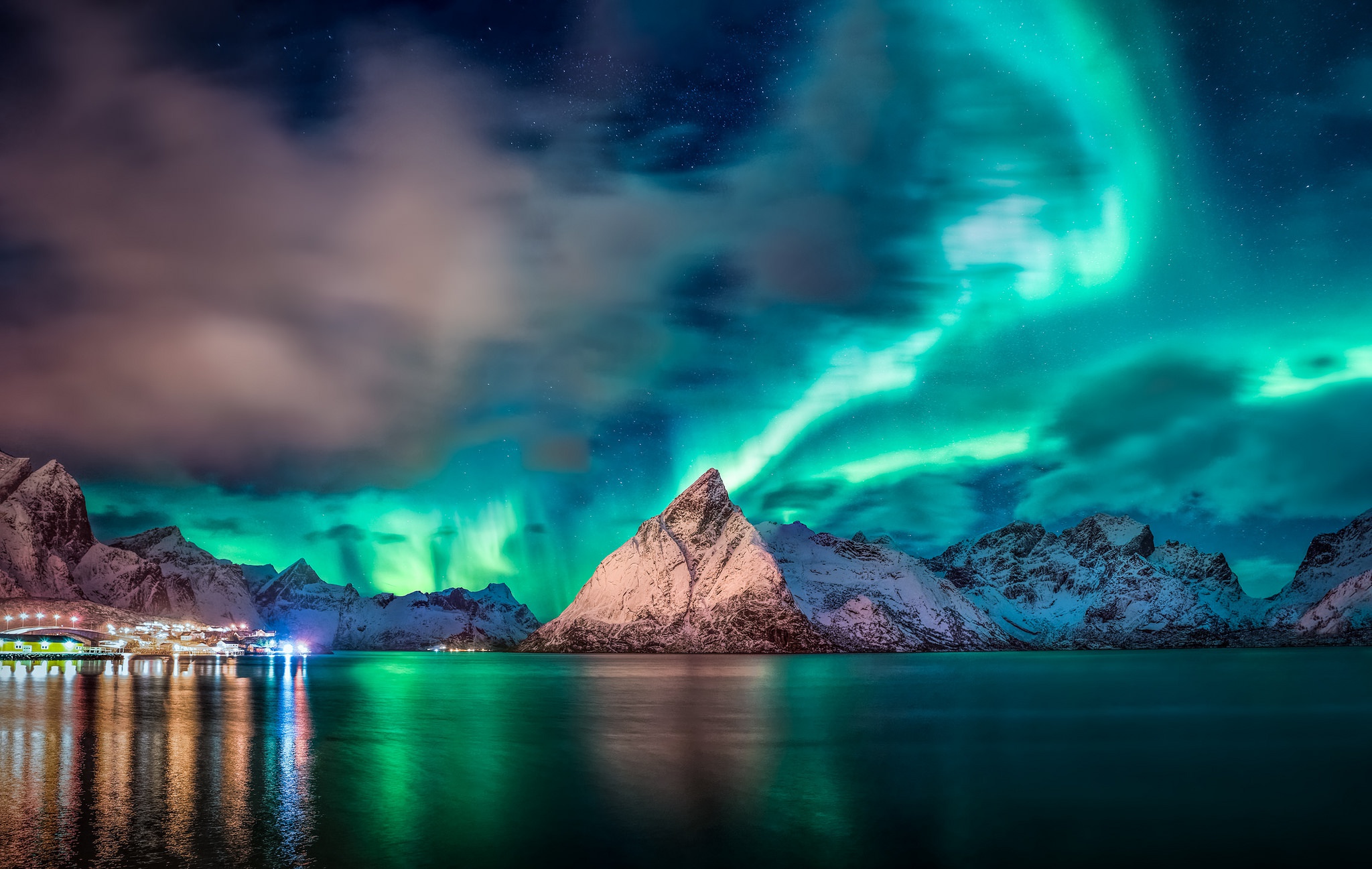 Aurora Borealis Lake Light Mountain Night Sky Winter 2048x1297