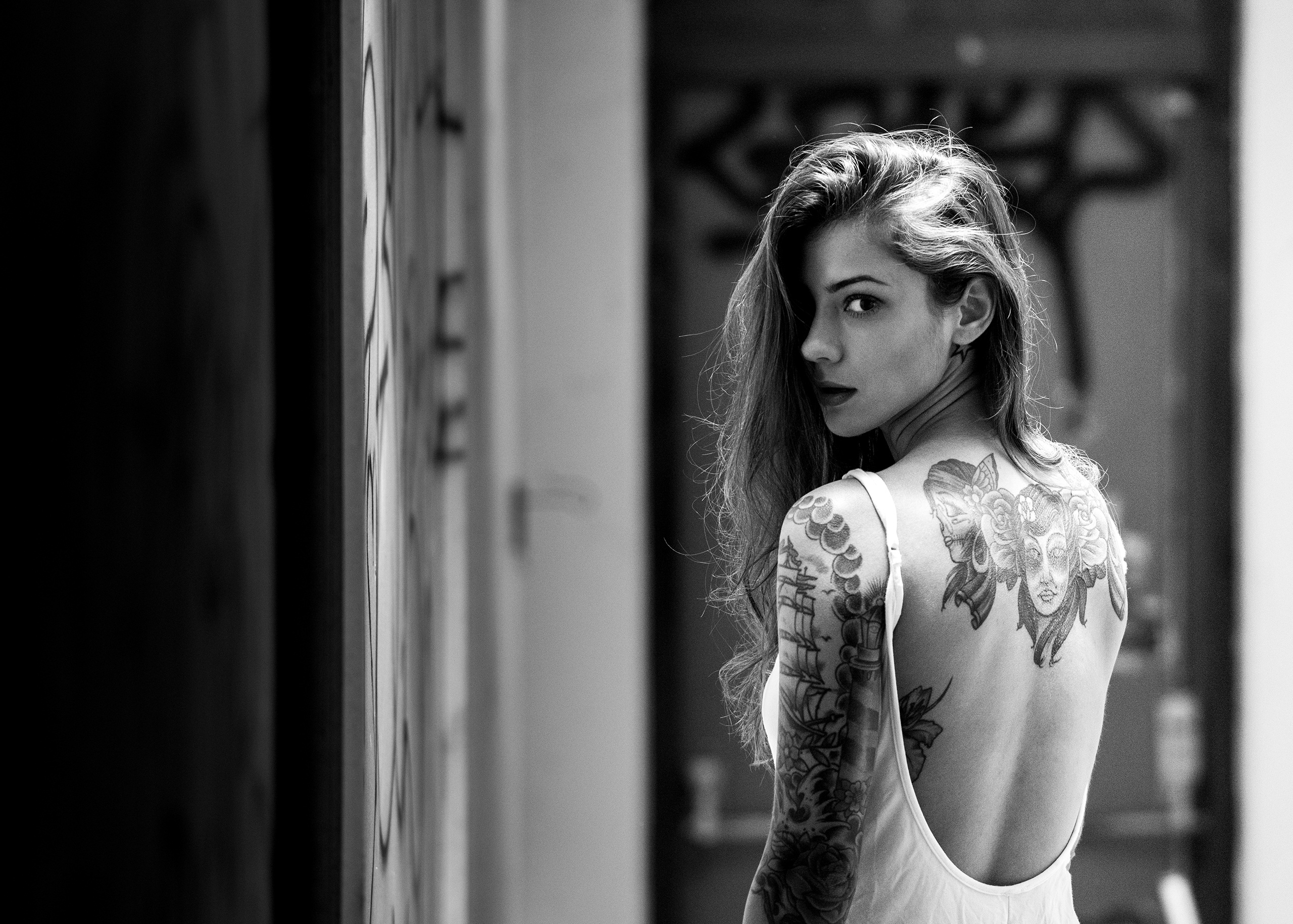 Black Amp White Girl Model Tattoo Woman 2560x1829