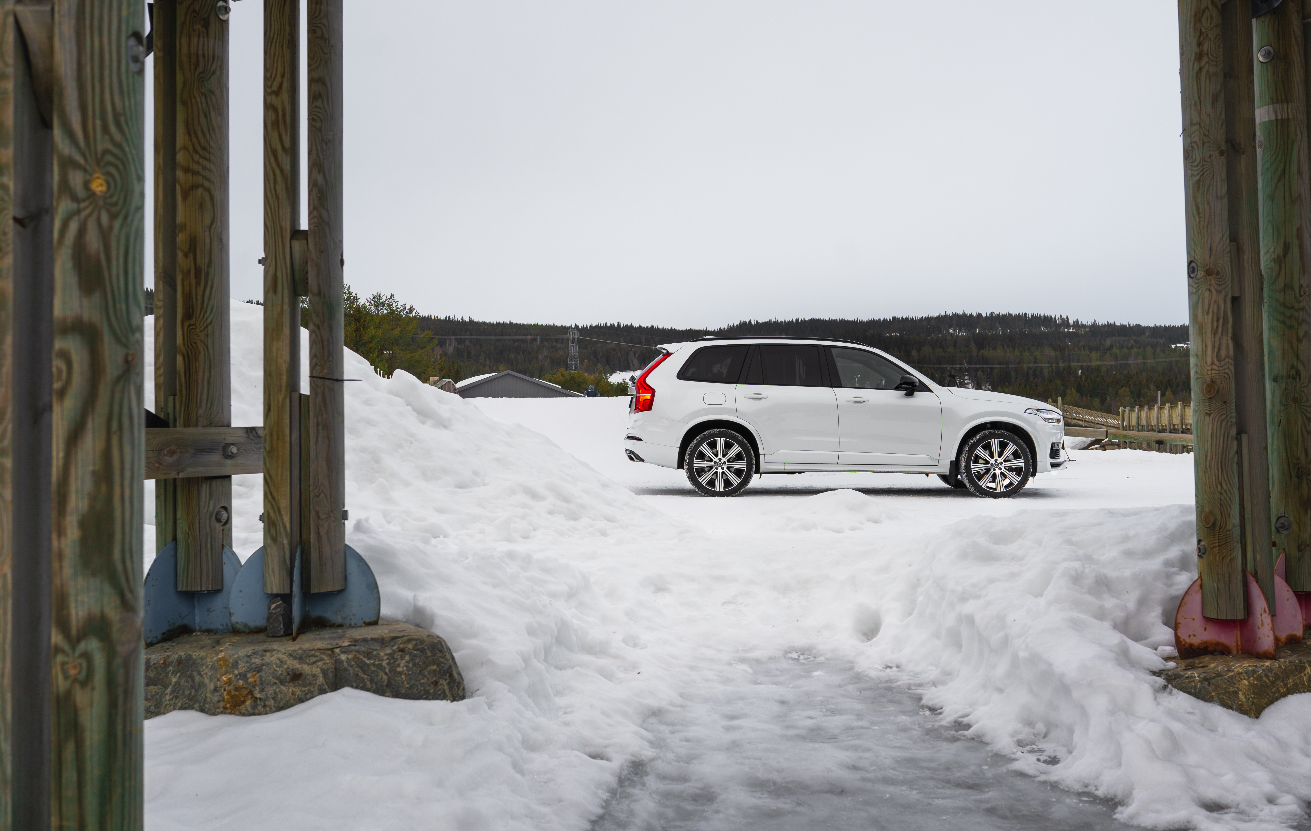 Car Volvo SUV Volvo XC90 Snow Winter 5323x3376