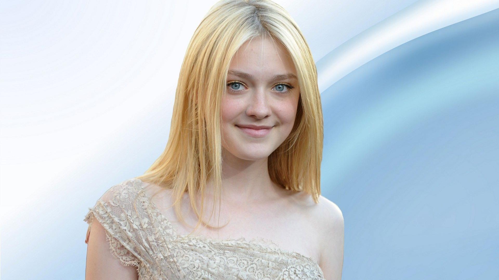 Actress Blonde Blue Eyes Dakota Fanning Girl Smile Woman 1920x1080