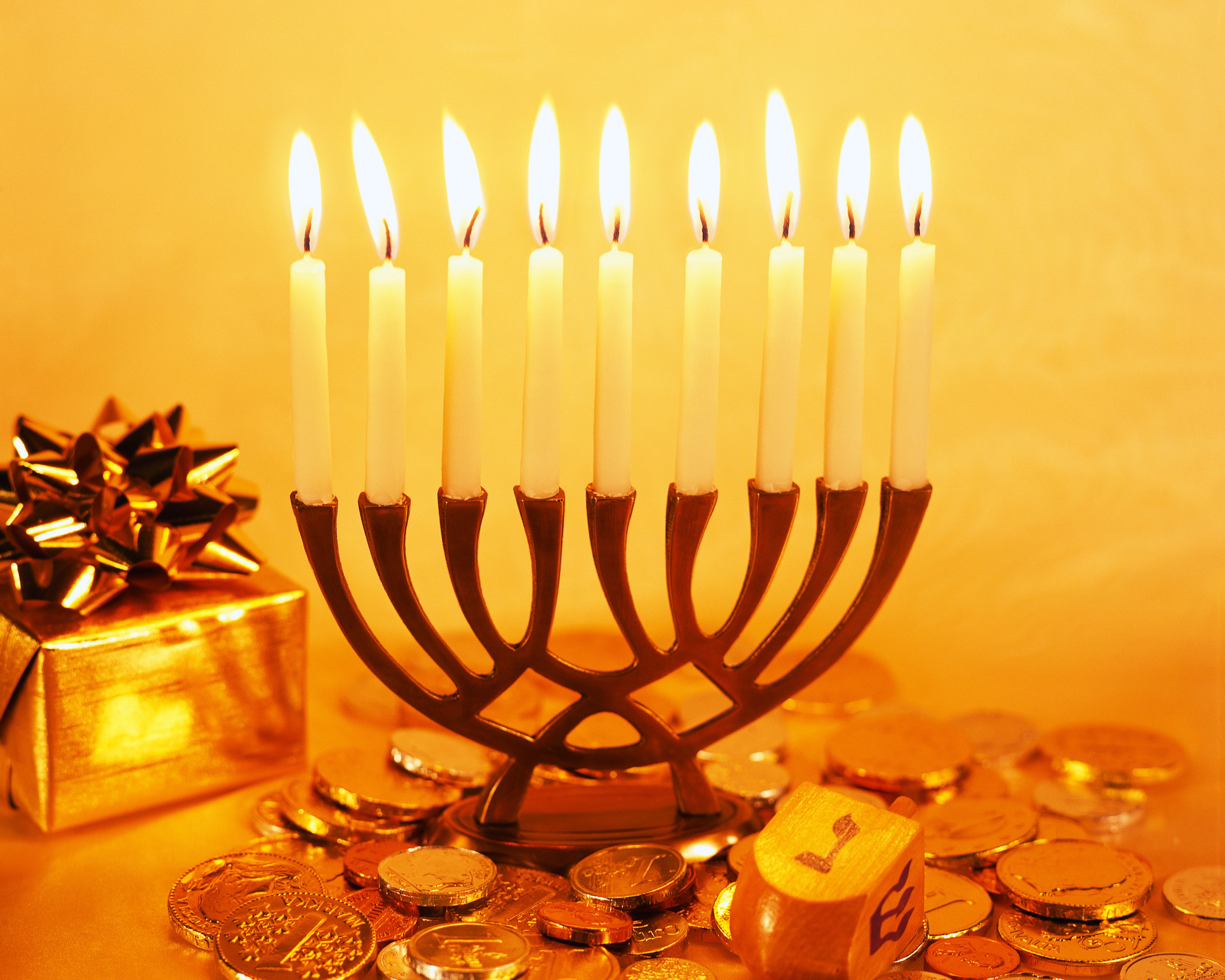 Candle Coin Gift Hanukkah Money 3750x3000