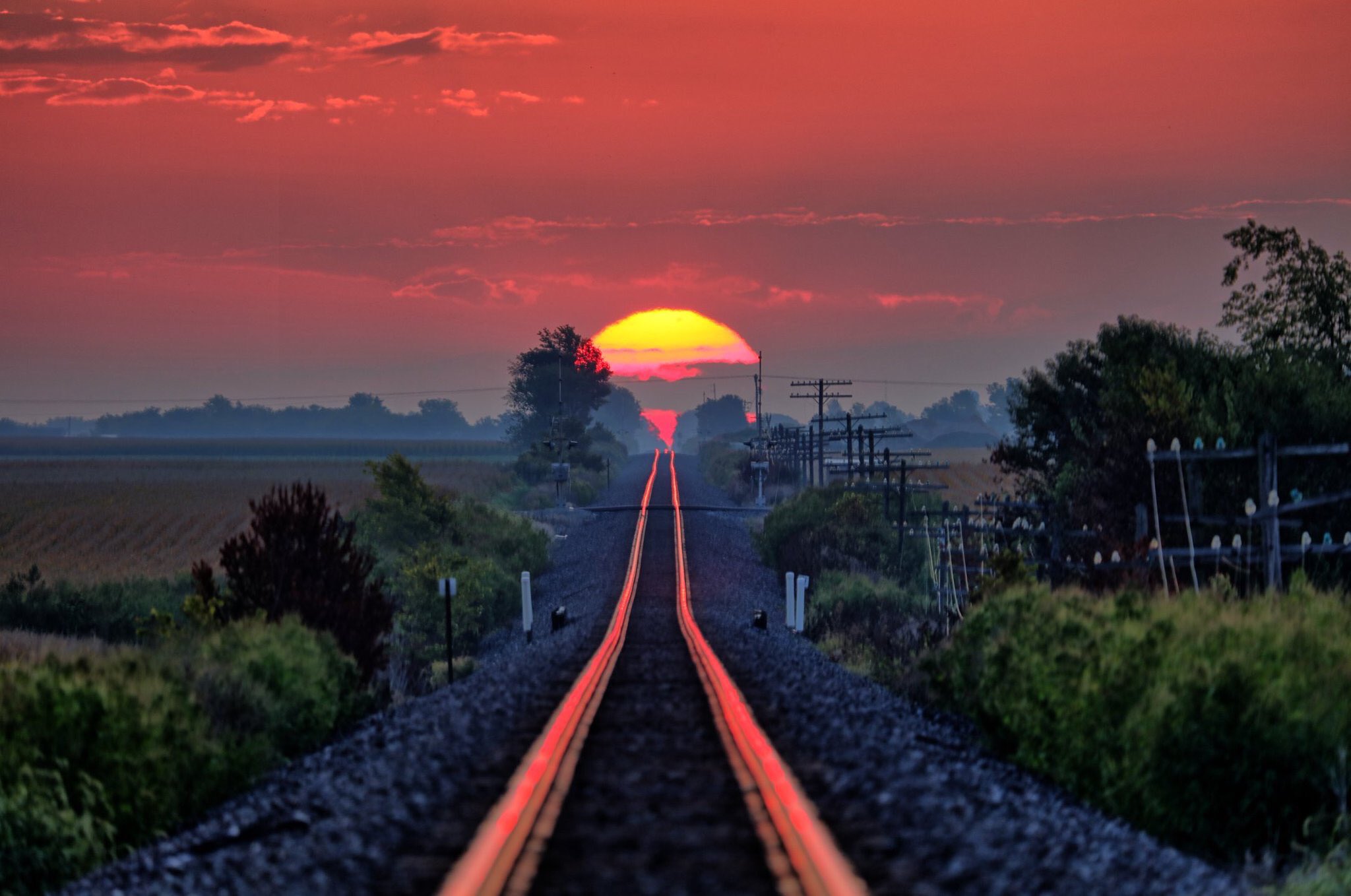 Railroad Sunset 2048x1358