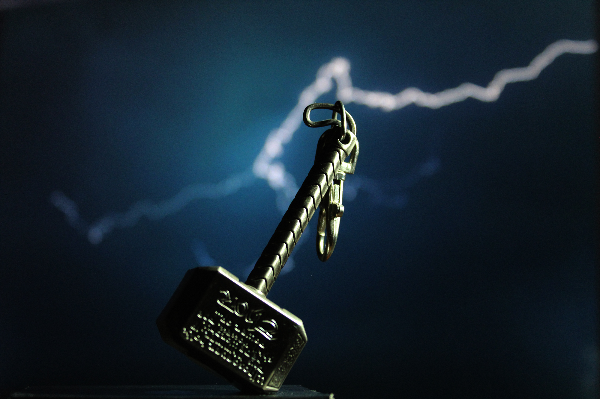 Thor Mjolnir Lightning Artwork Keychain Keyrings 2000x1333