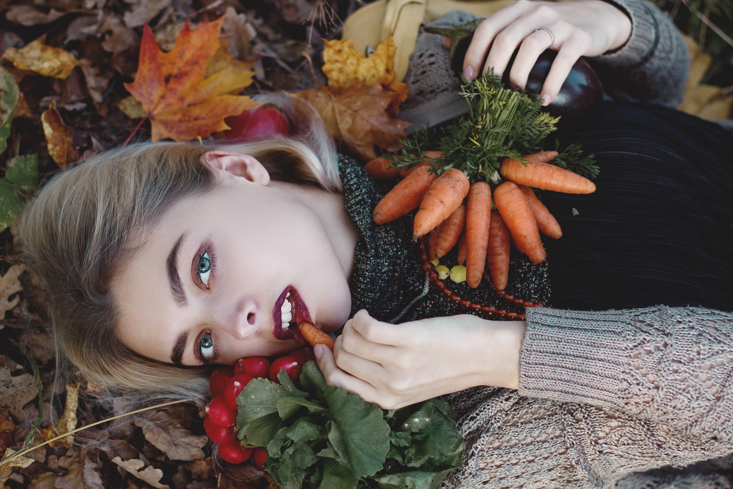 Blonde Blue Eyes Carrot Girl Lipstick Lying Down Model Woman 2560x1707