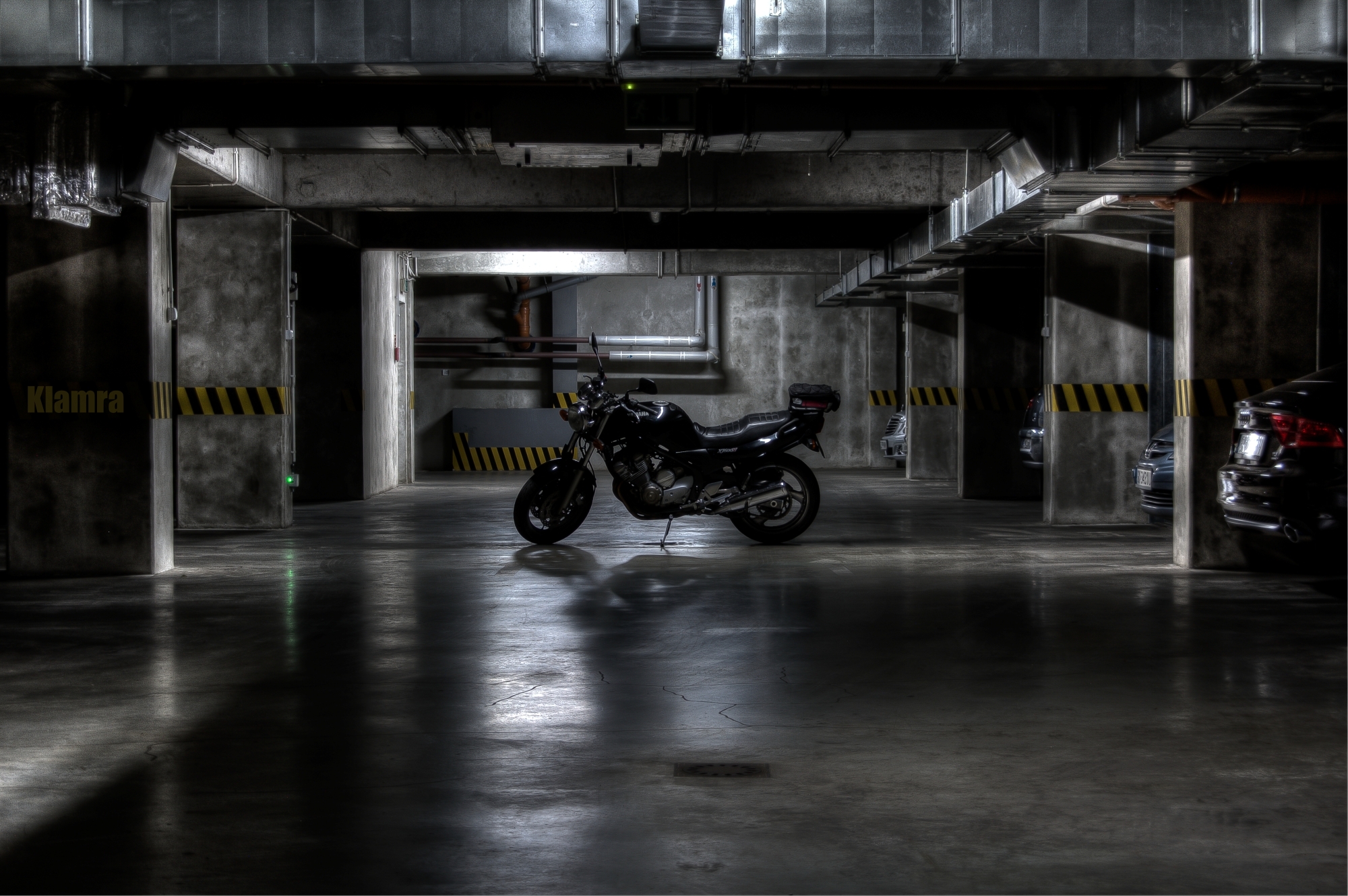 Yamaha Poland Parking Garage Katowice Motorcycle Vehicle 2000x1330