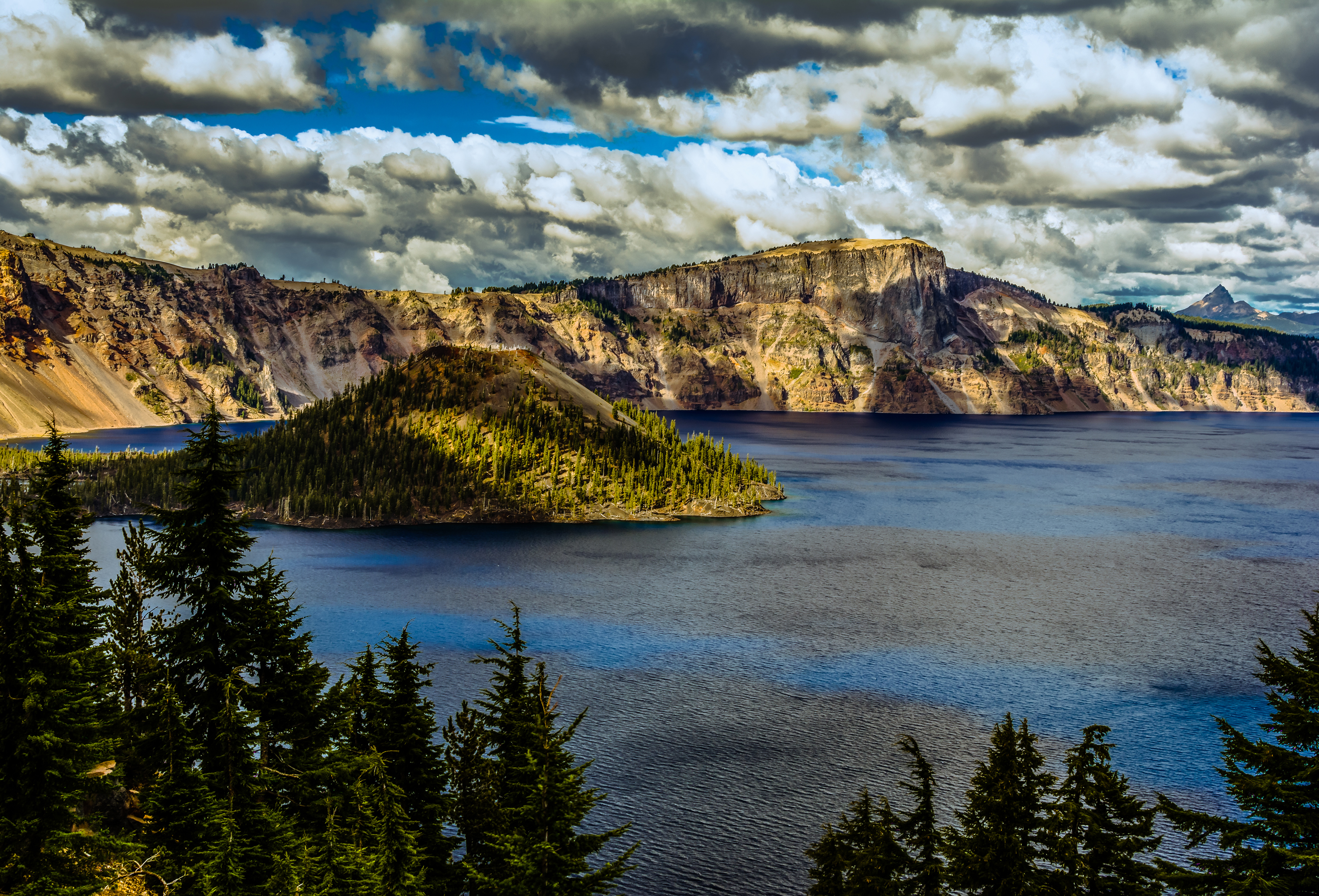 Cloud Crater Lake Island Lake Nature Oregon Usa 2650x1800