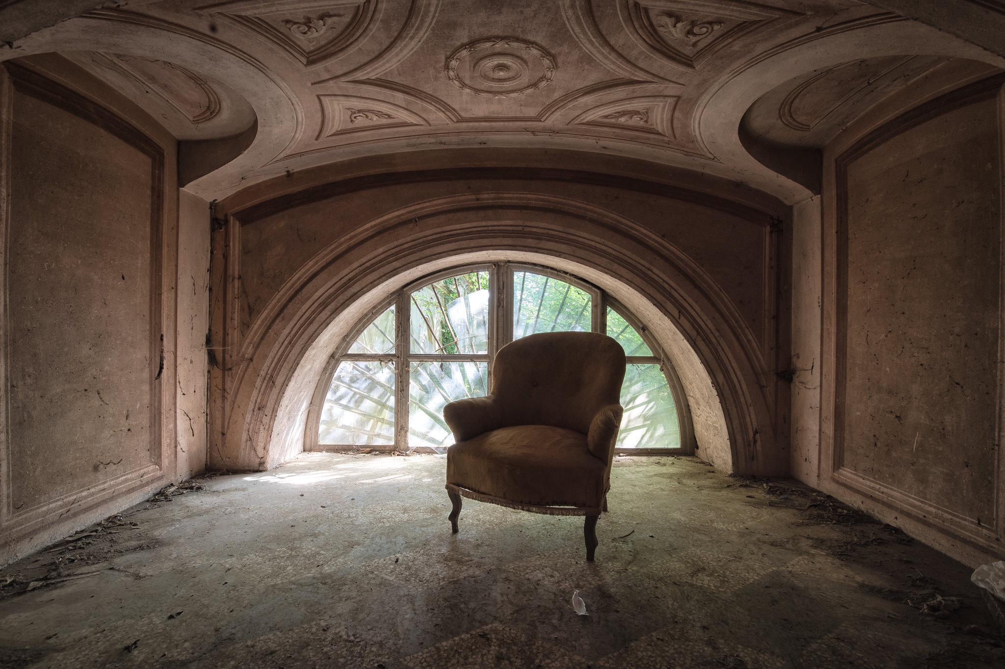 Abandoned Chair Room Window 2048x1365