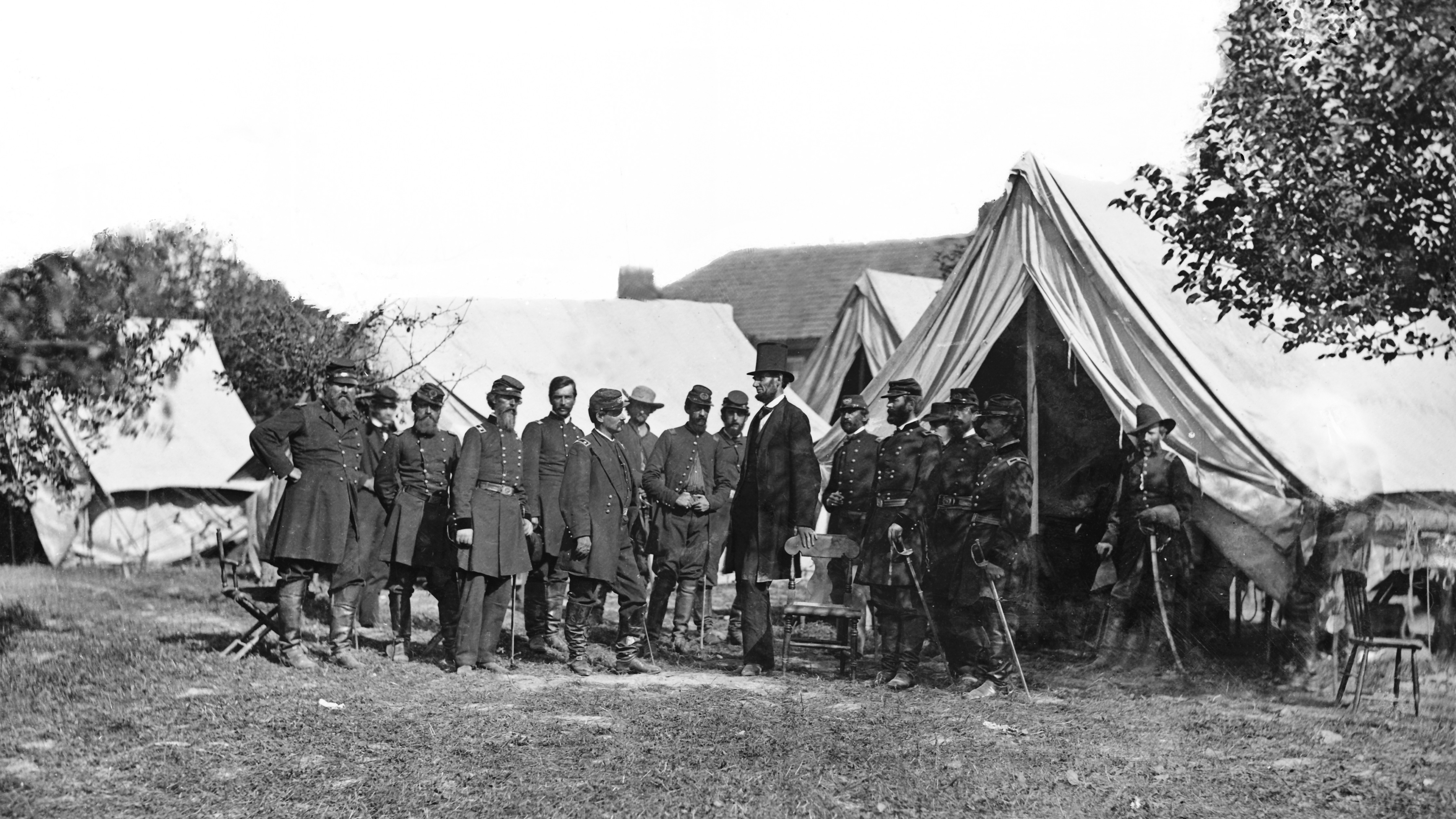 Abraham Lincoln USA Presidents History Monochrome Soldier Camp Military Civil War 4400x2475