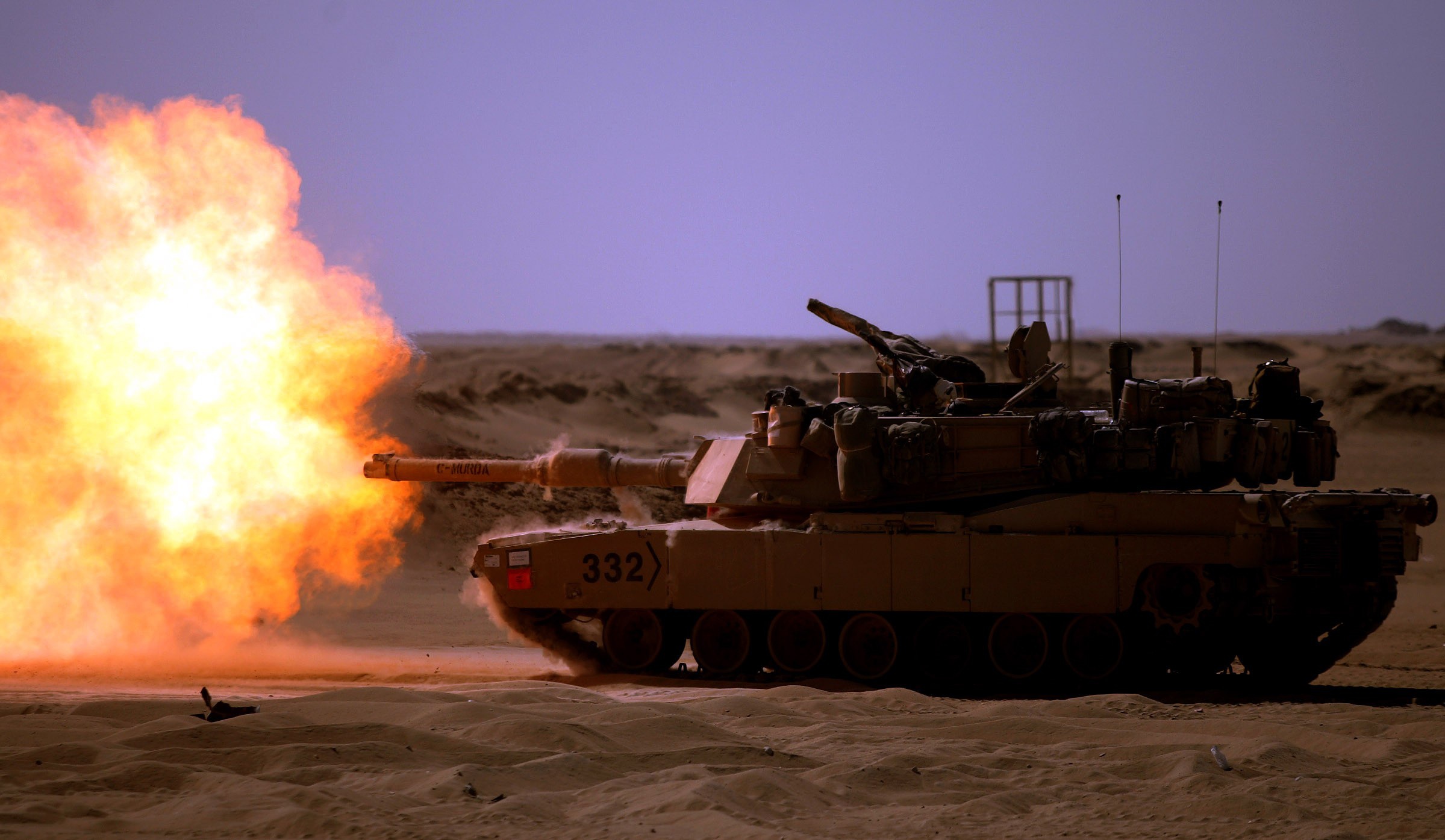 Explosion M1 Abrams Sand Tank Vehicle 2399x1395