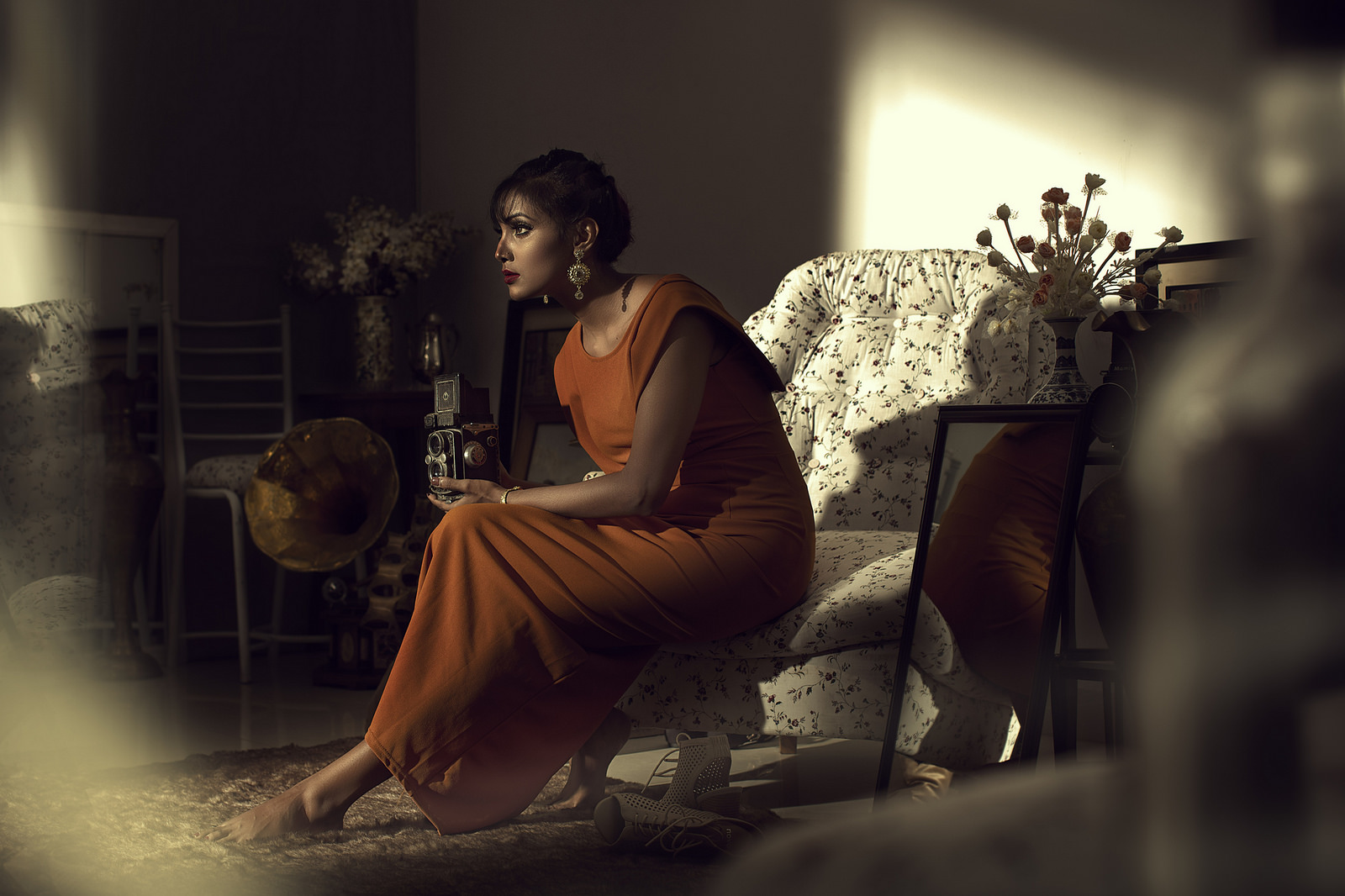 Brunette Camera Chair Earrings Lipstick Mirror Model Orange Dress Vintage Woman 1600x1066