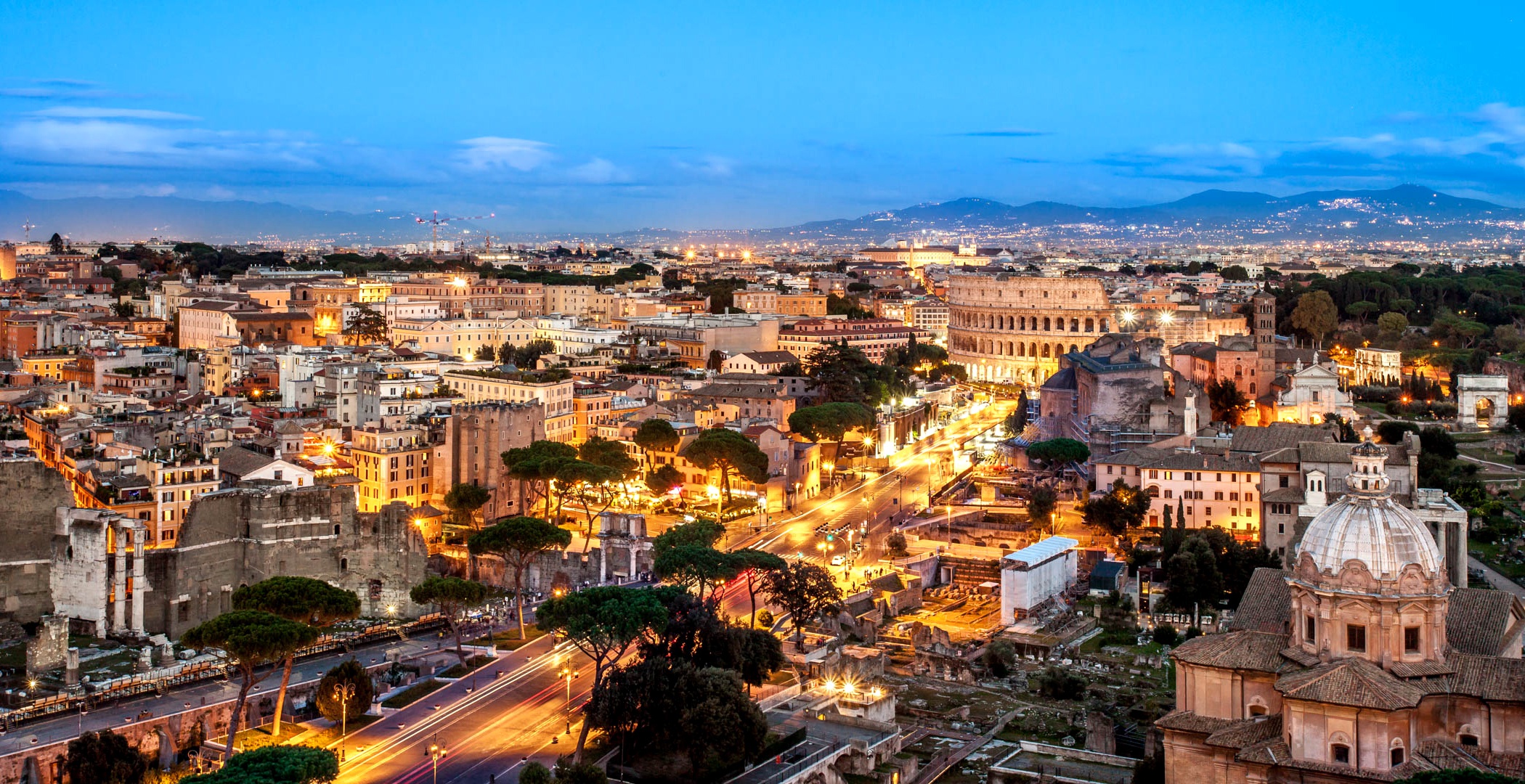 Building Cityscape Italy Light Night Rome 2100x1080