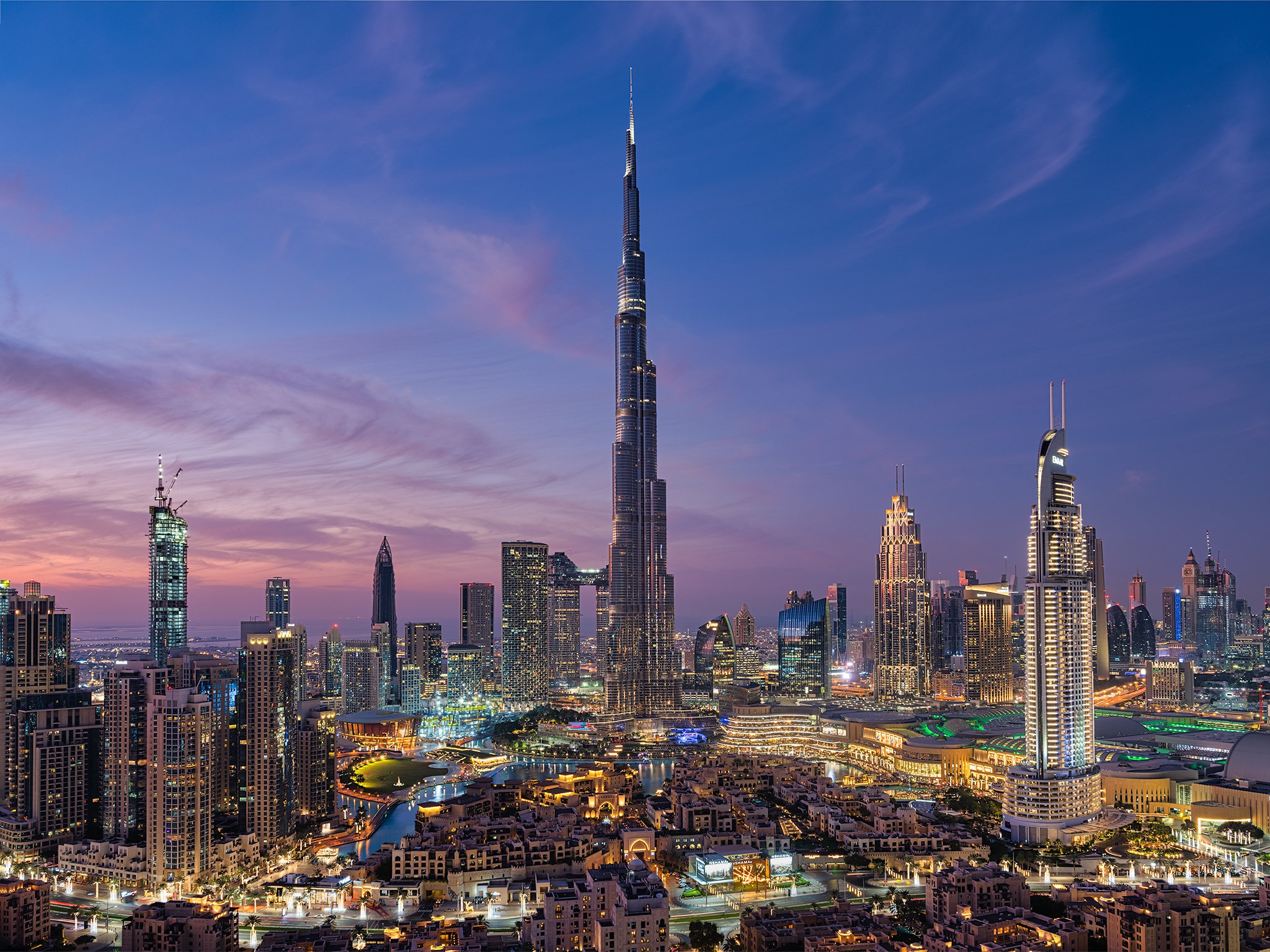 Building Burj Khalifa City Dubai Night Panorama United Arab Emirates