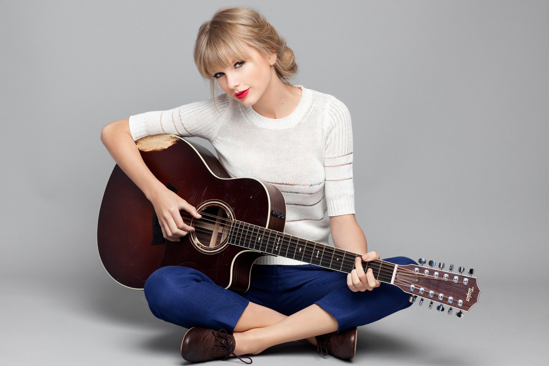 Blonde Blue Eyes Guitar Lipstick Singer Smile Taylor Swift Woman 1920x1280