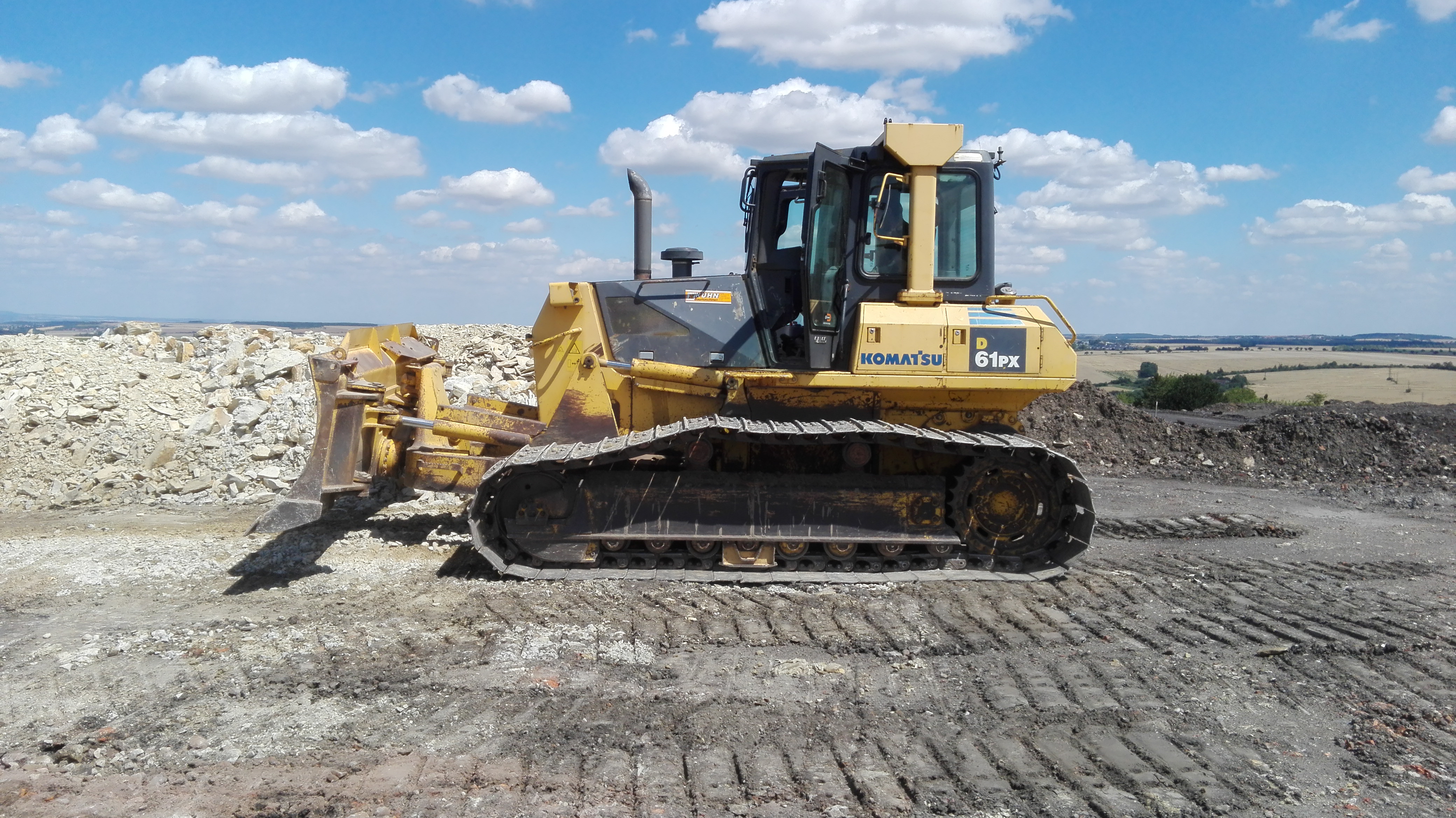 Bulldozer Komatsu D61px 4160x2336