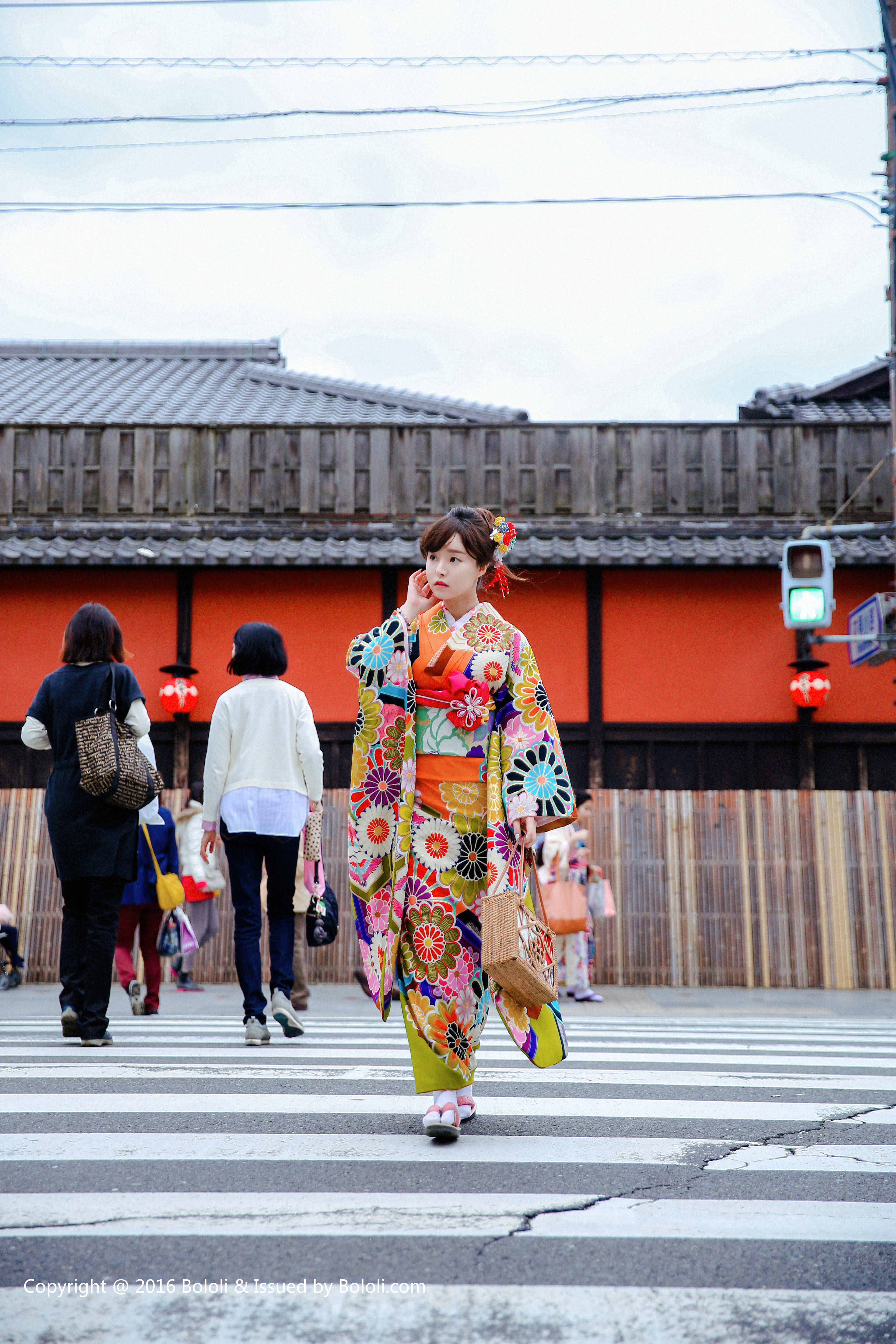 Women Asian Women Outdoors Traditional Clothing Public Kimono Korean Women Looking Away 3840x5760