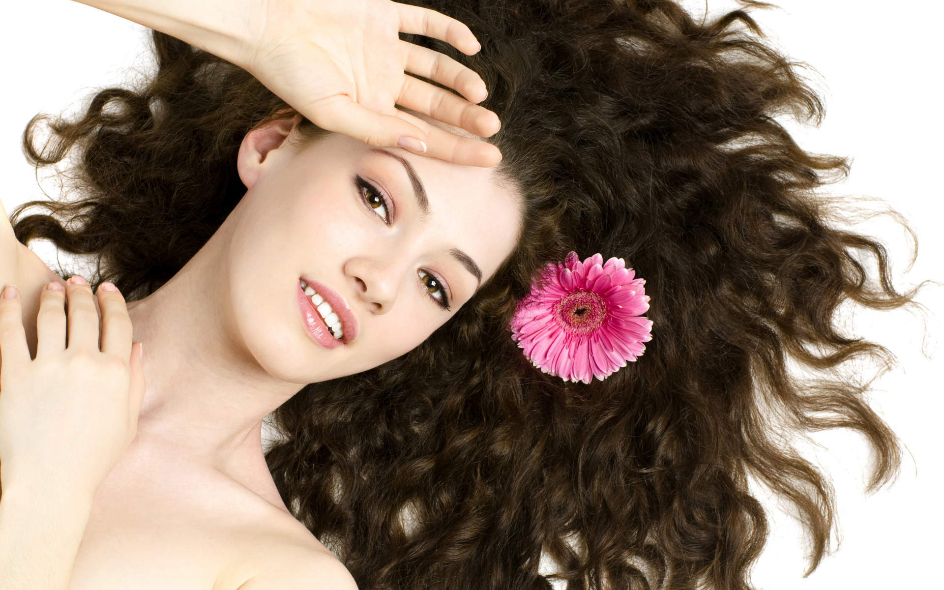 Face Flower Gerbera Girl Hair Makeup Portrait 1920x1200