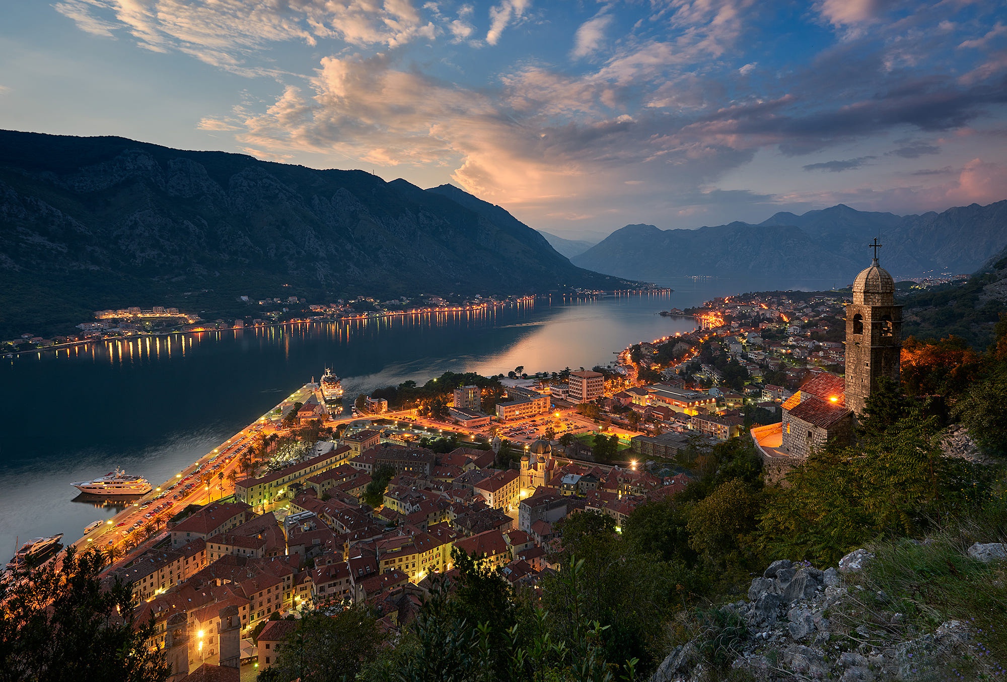 Landscape Montenegro River Town 2000x1354
