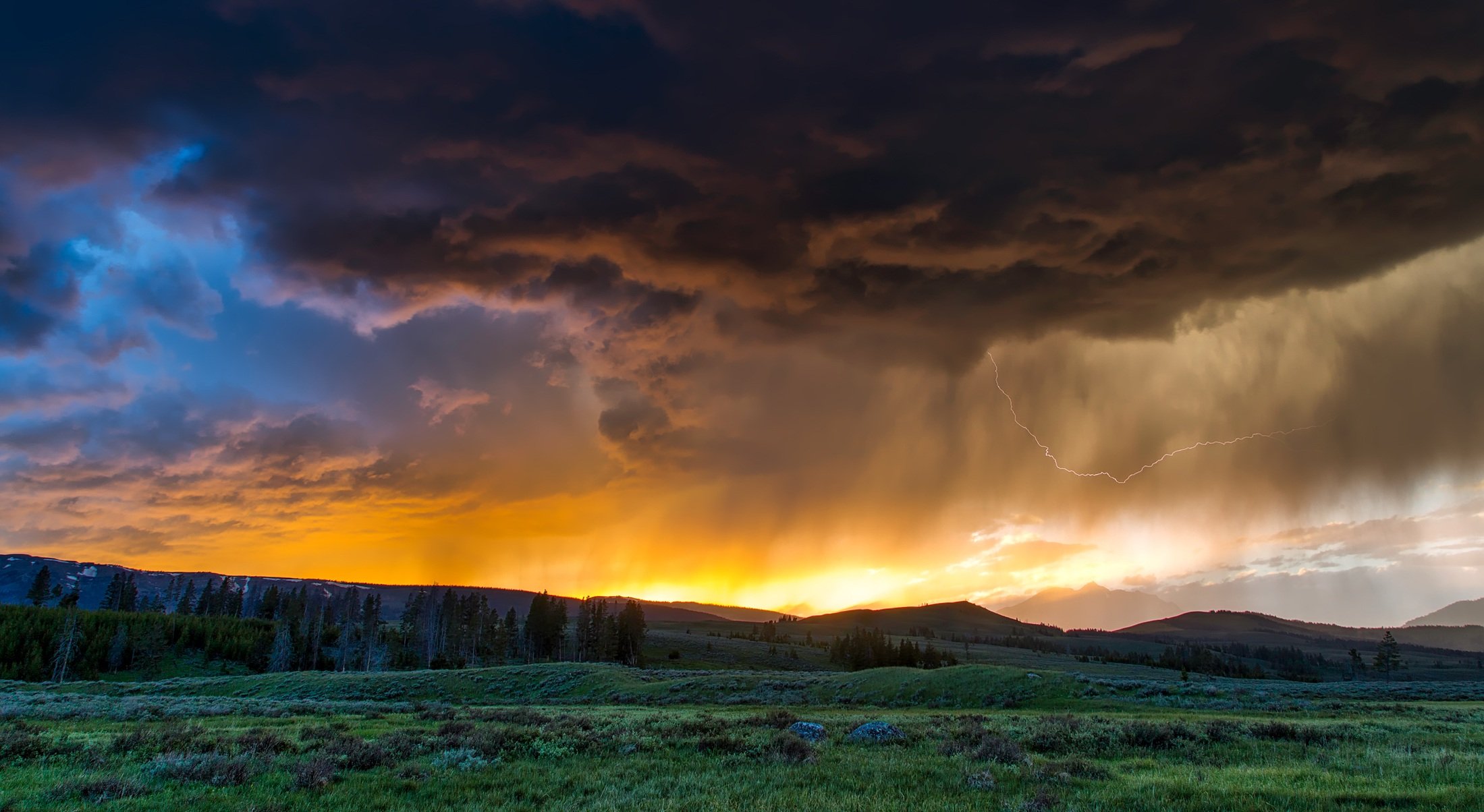 Cloud Grass Lightning Sunset 2199x1204