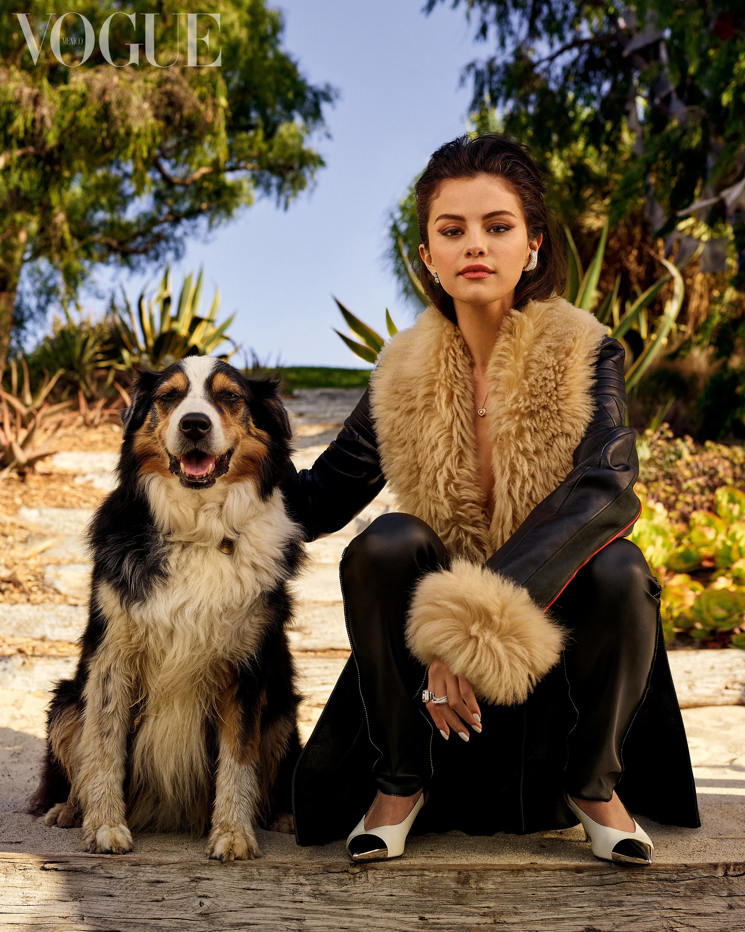 Selena Gomez Celebrity Actress Singer Women Fur Dark Hair Brunette Latinas Dog Women With Dogs Sitti 2400x3000