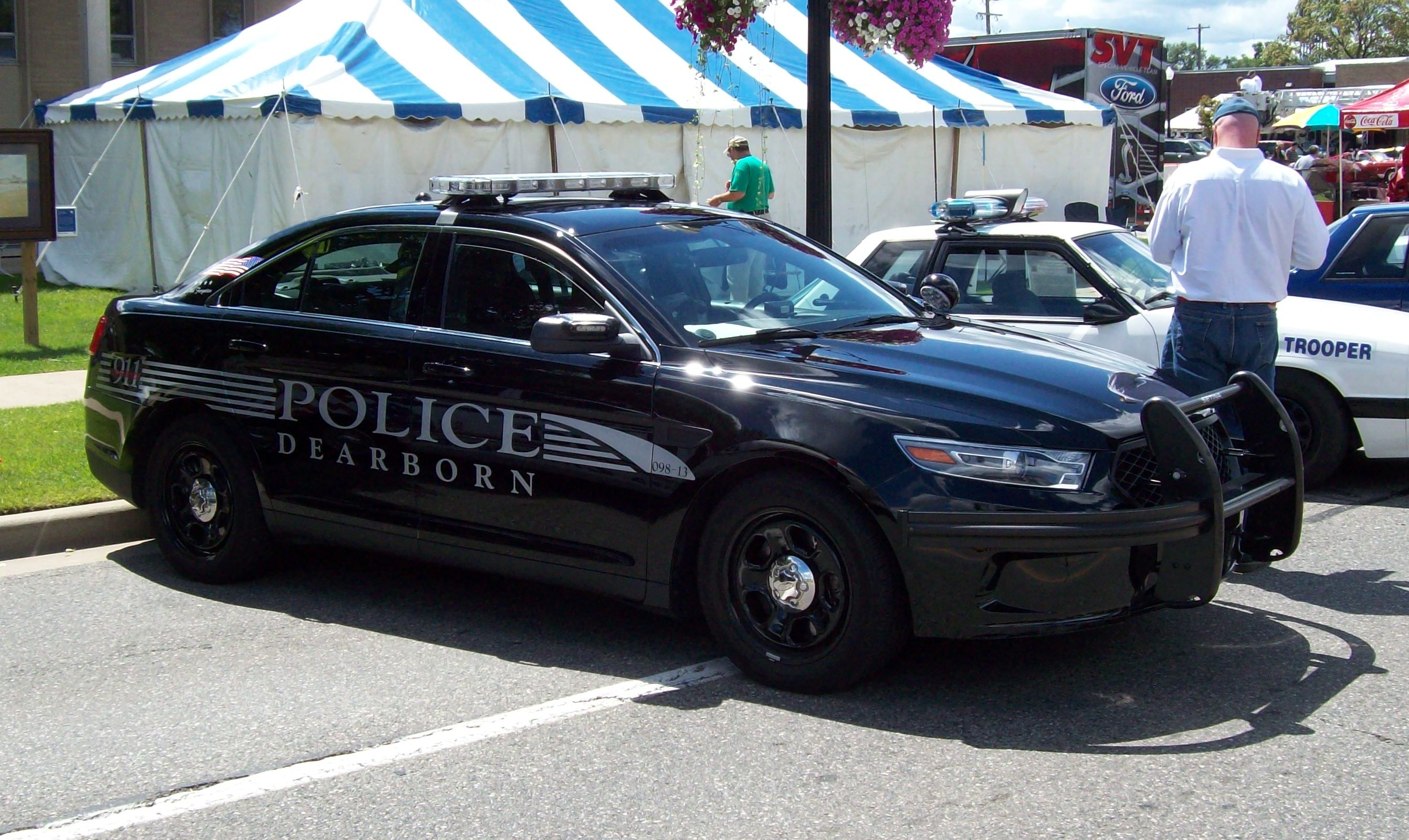 Vehicles Police 2684x1600