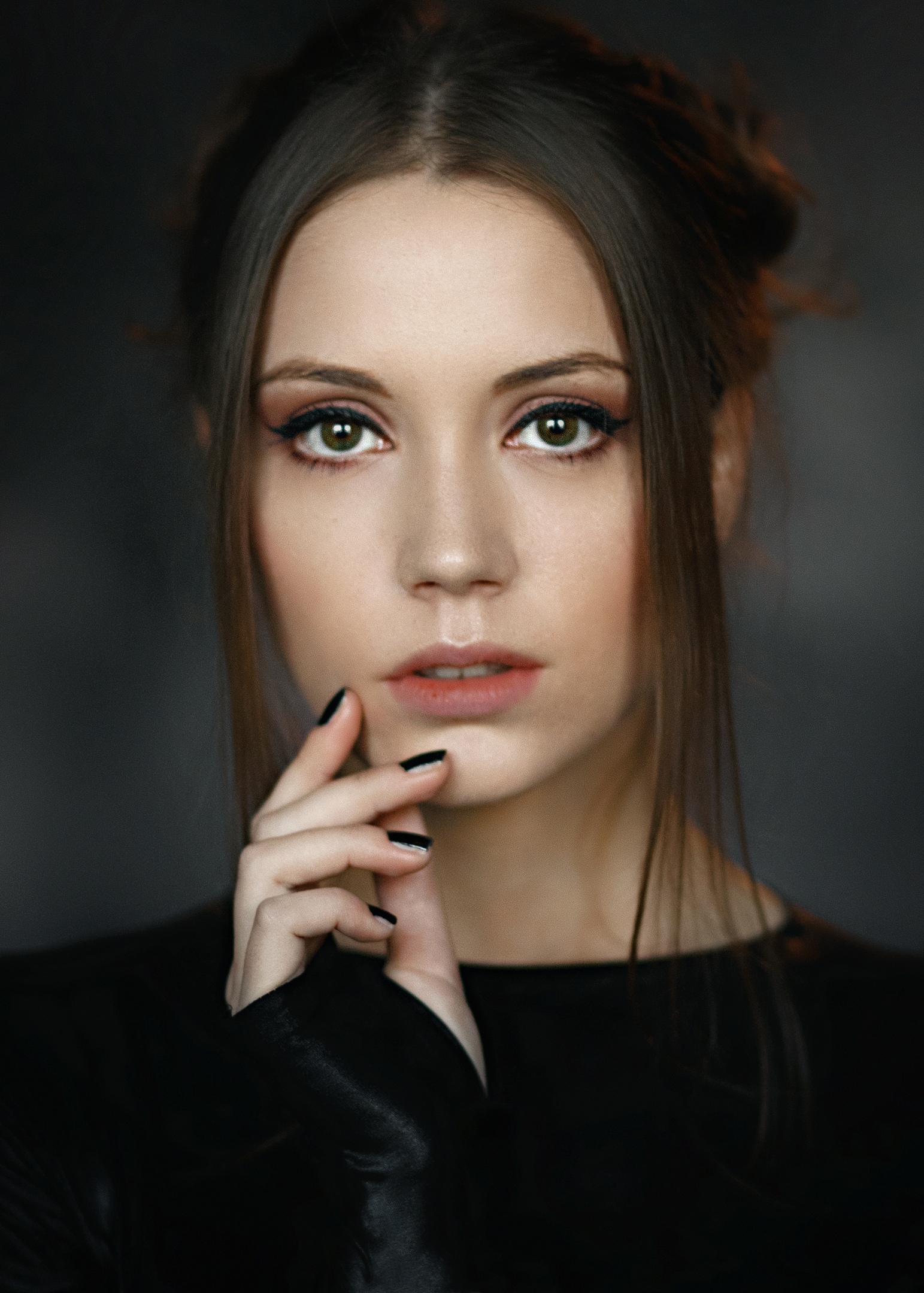 Alexey Kishechkin Women Ksenia Kokoreva Brunette Looking At Viewer Portrait Makeup Eyeliner Black Na 1543x2160