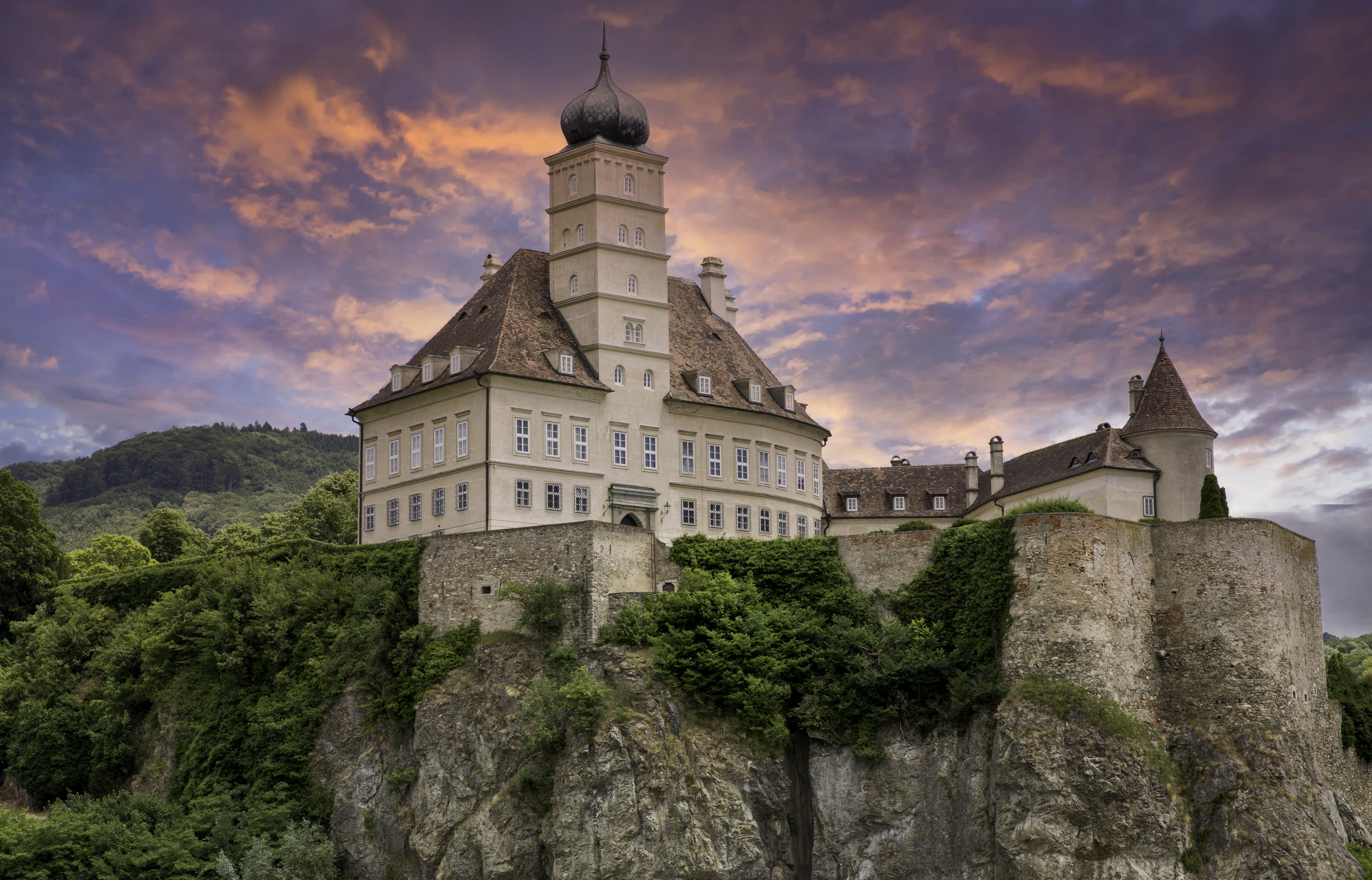 Hungary Rock Schloss Schonbuhel 5368x3444