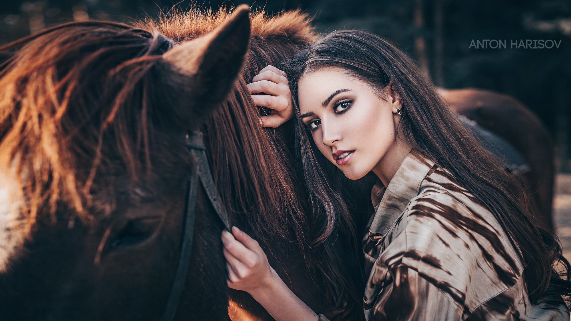 Anton Harisov Women Model Dark Hair Makeup Looking At Viewer Horse Mammals Animals Long Hair Lipstic 2000x1125