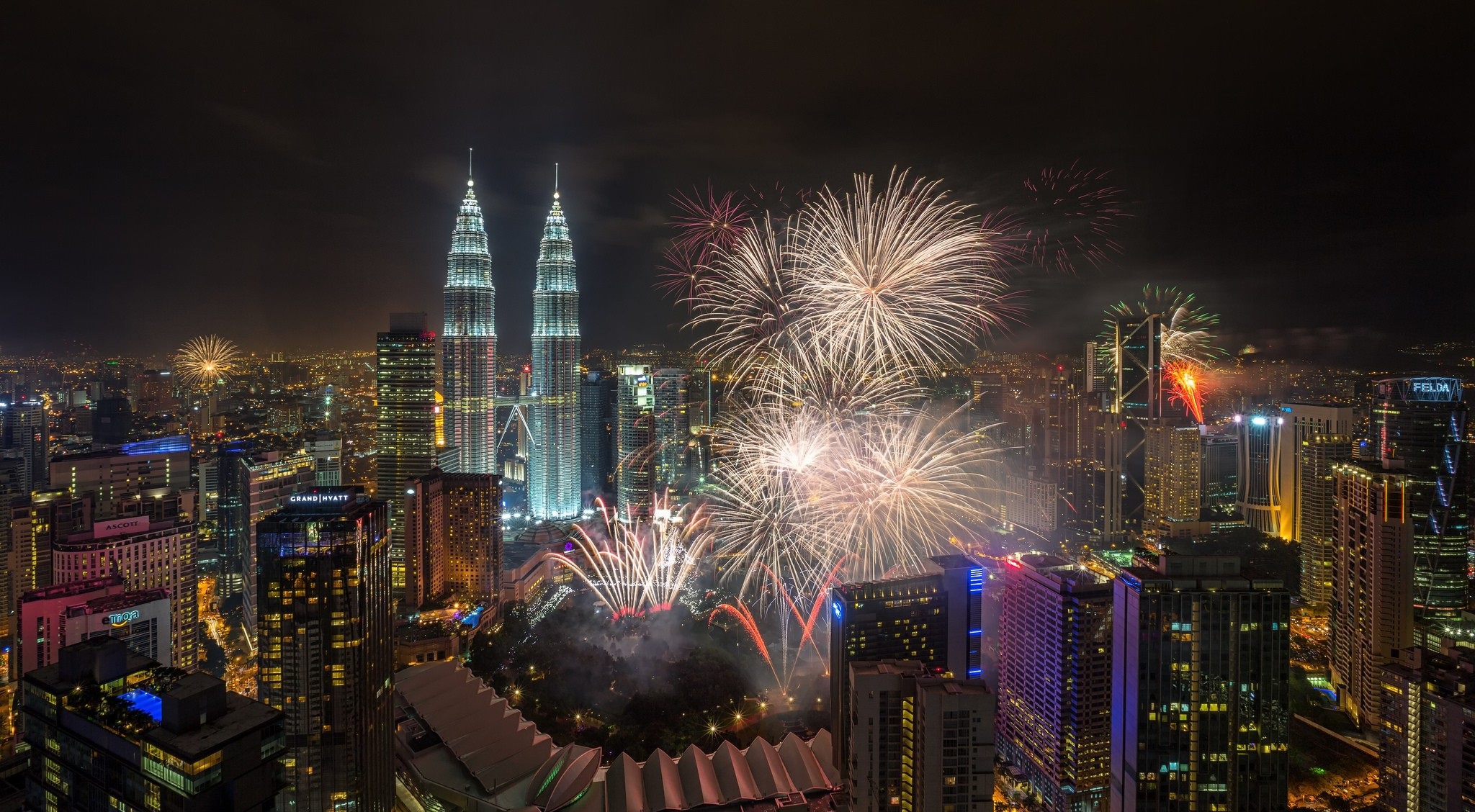 Building City Firewood Fireworks Kuala Lumpur Malaysia Night Skyscraper 2048x1128