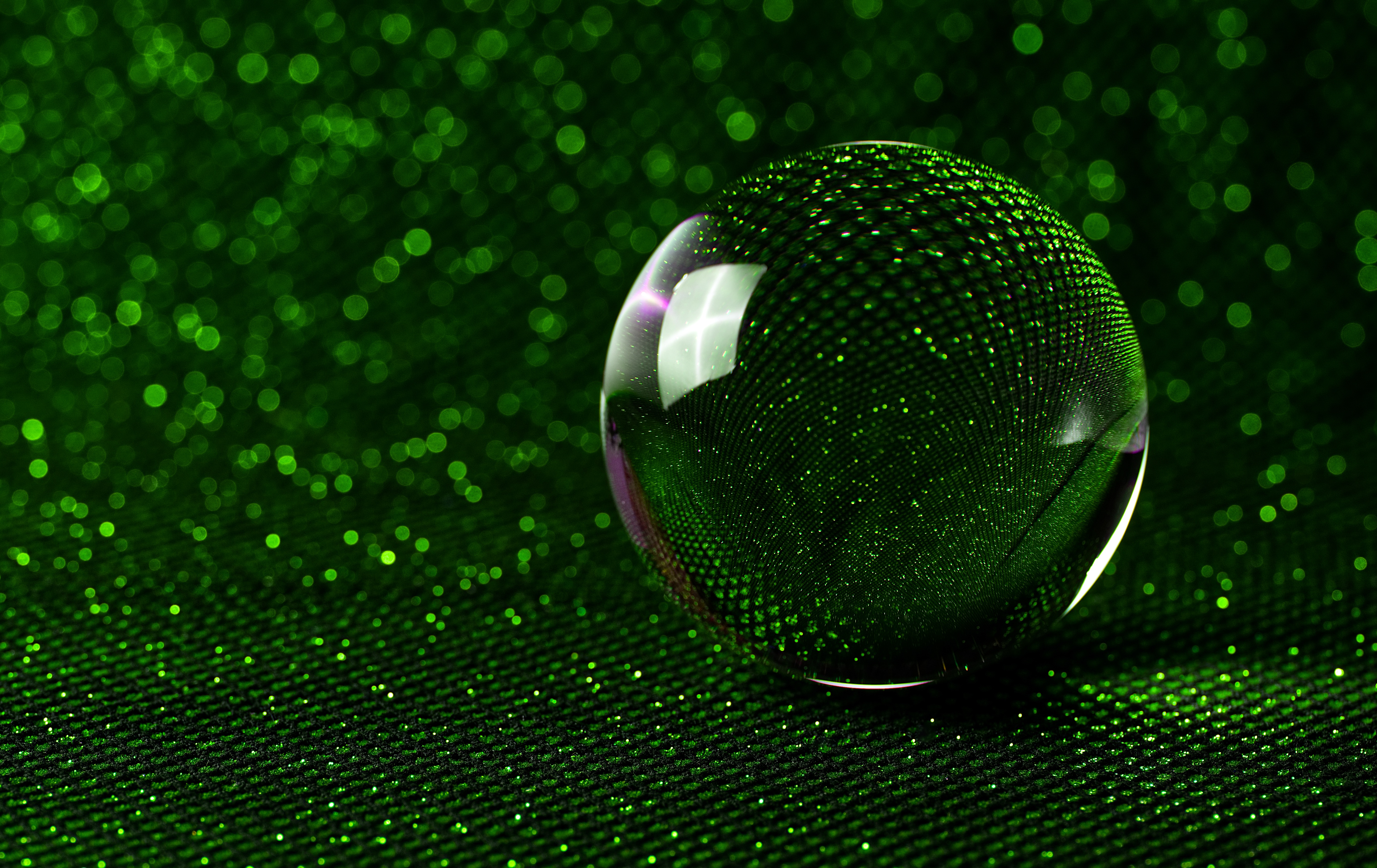 Artistic Bokeh Glitter Green Reflection Sphere 5557x3503