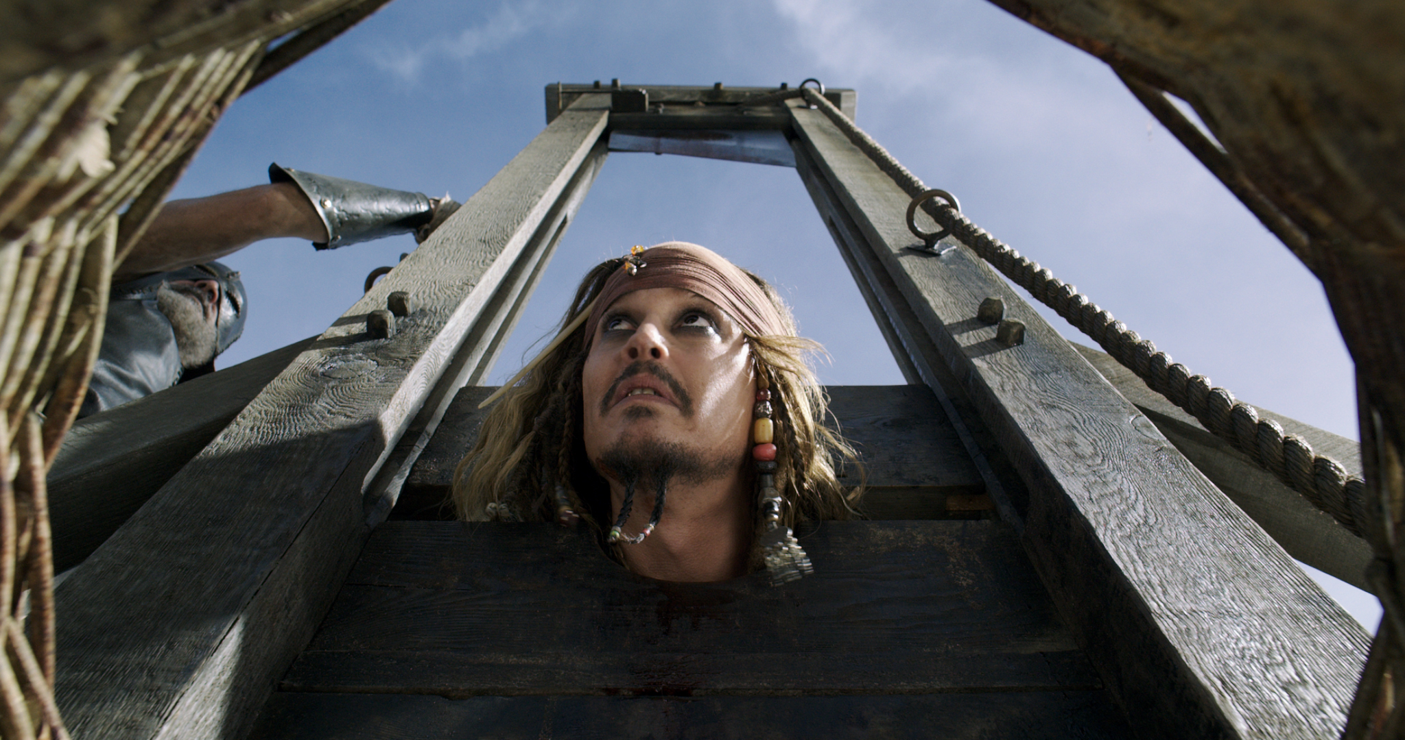 Jack Sparrow Johnny Depp Pirates Of The Caribbean Dead Men Tell No Tales 2048x1080