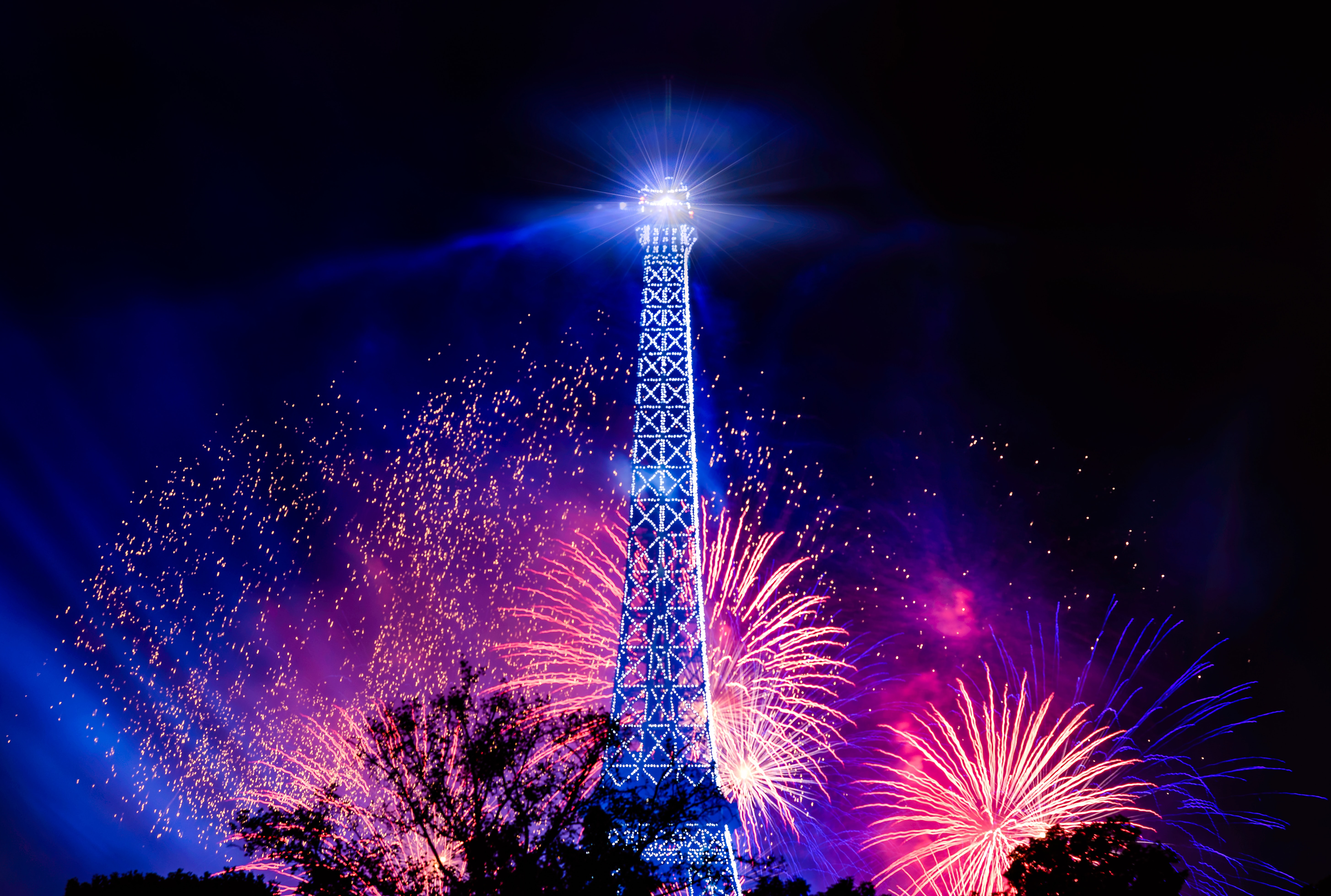 Landscape Paris Eiffel Tower Fireworks Party Room 5816x3918